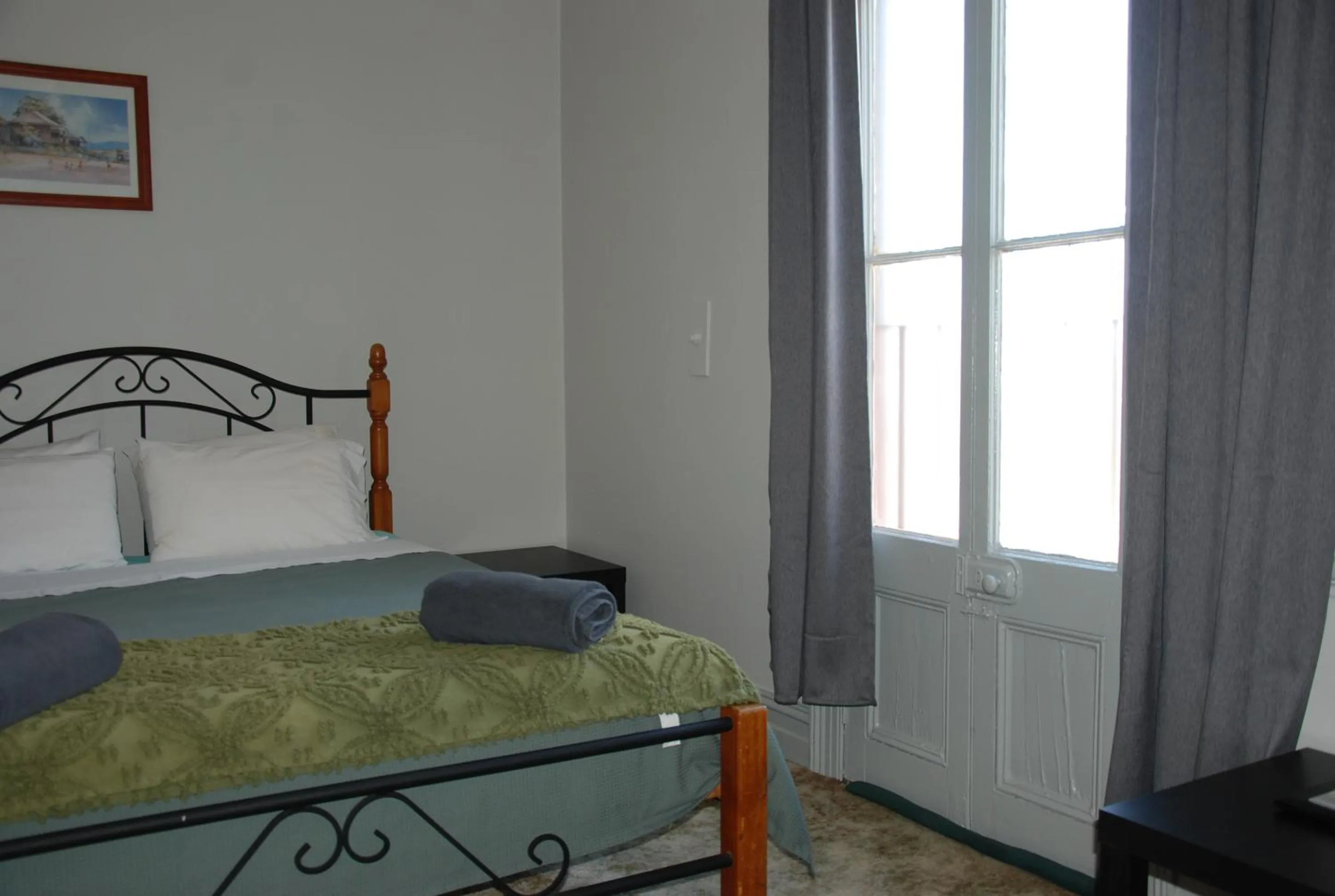 Bedroom, Bed in THE FED AND BED TEMORA