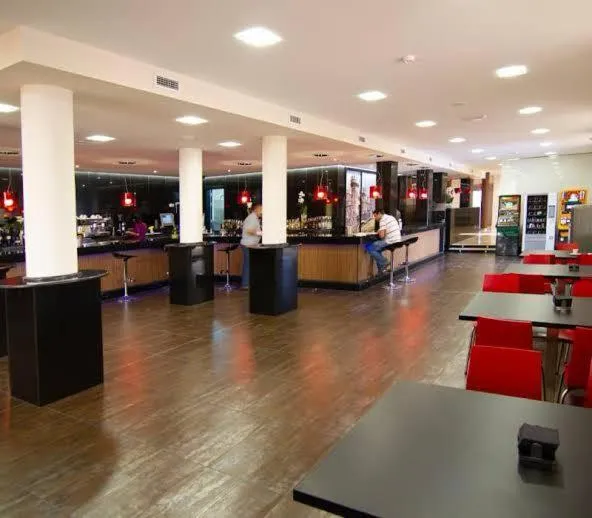 Area de Servicio Villamartín