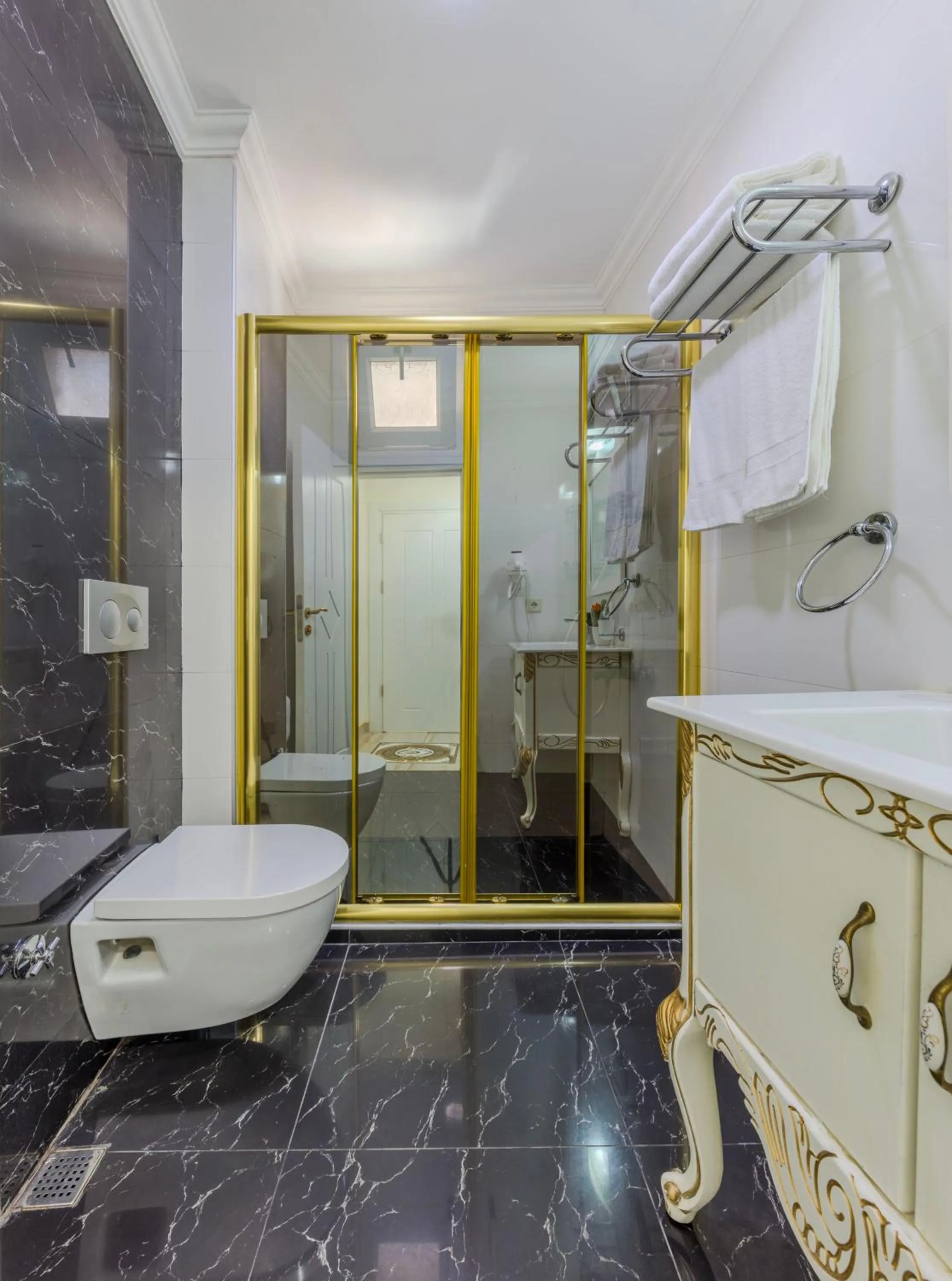 Bathroom in Lemis Suite Istanbul