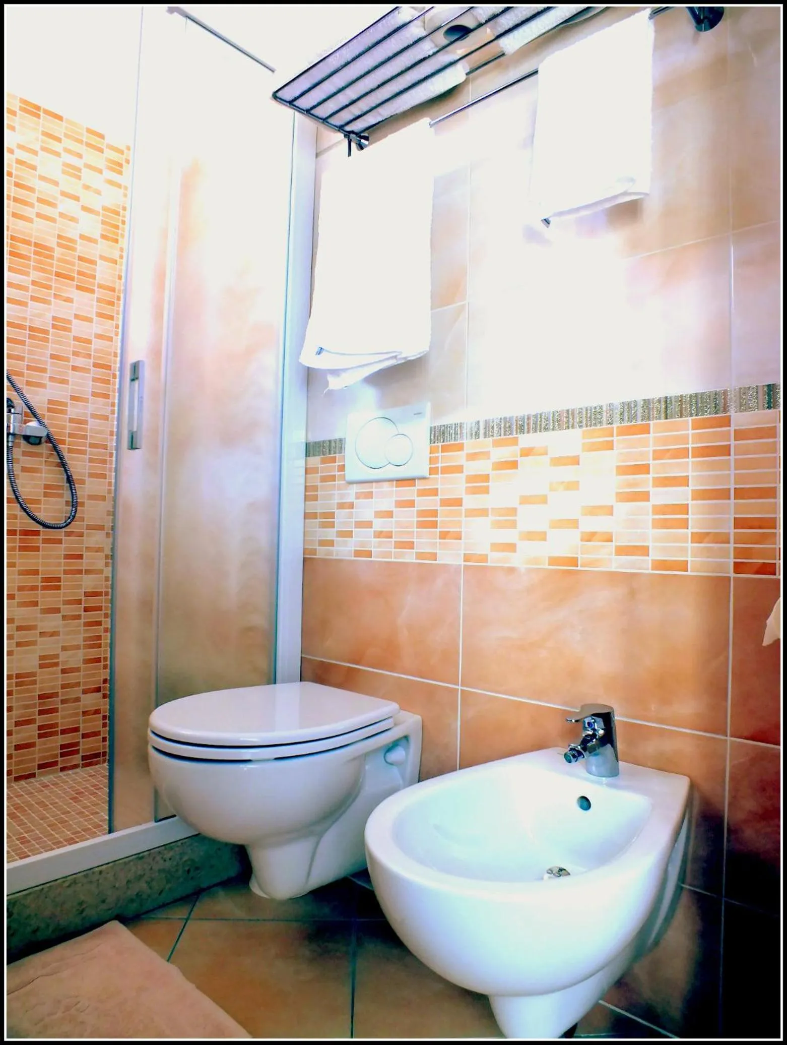 Bathroom in Hotel Luana