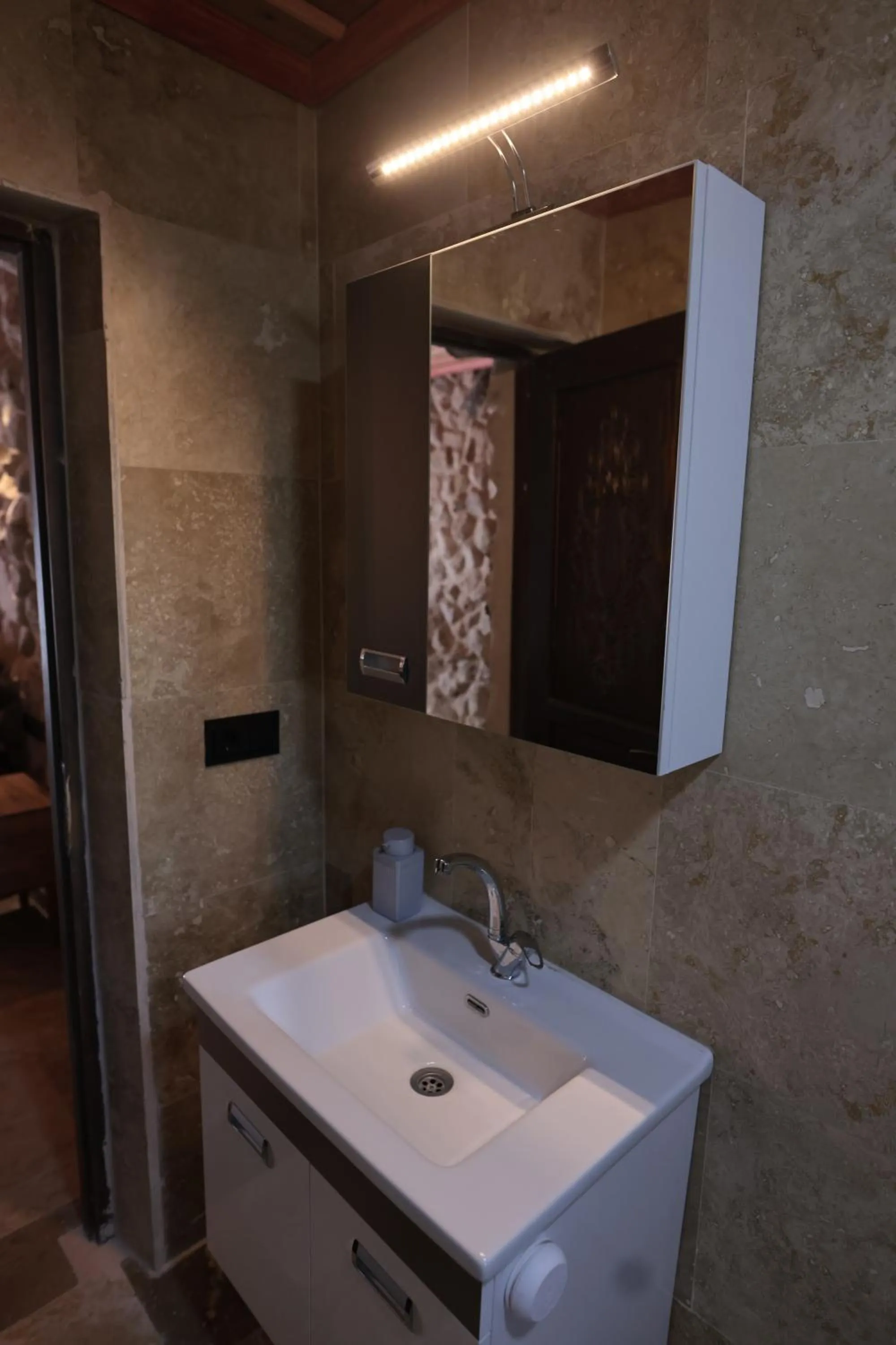 Stone Owl Otel & Restaurant