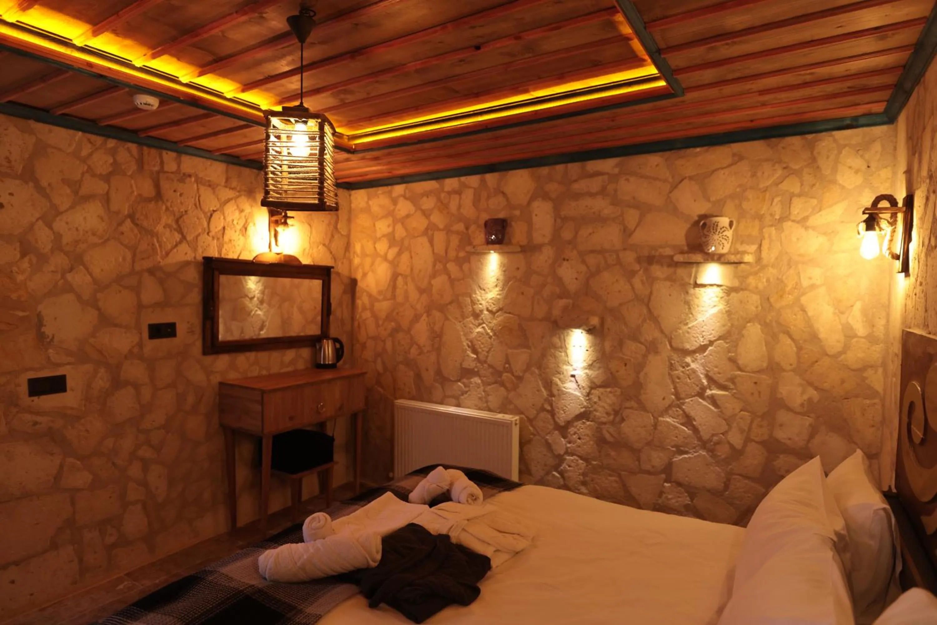 Bed in Stone Owl Otel & Restaurant