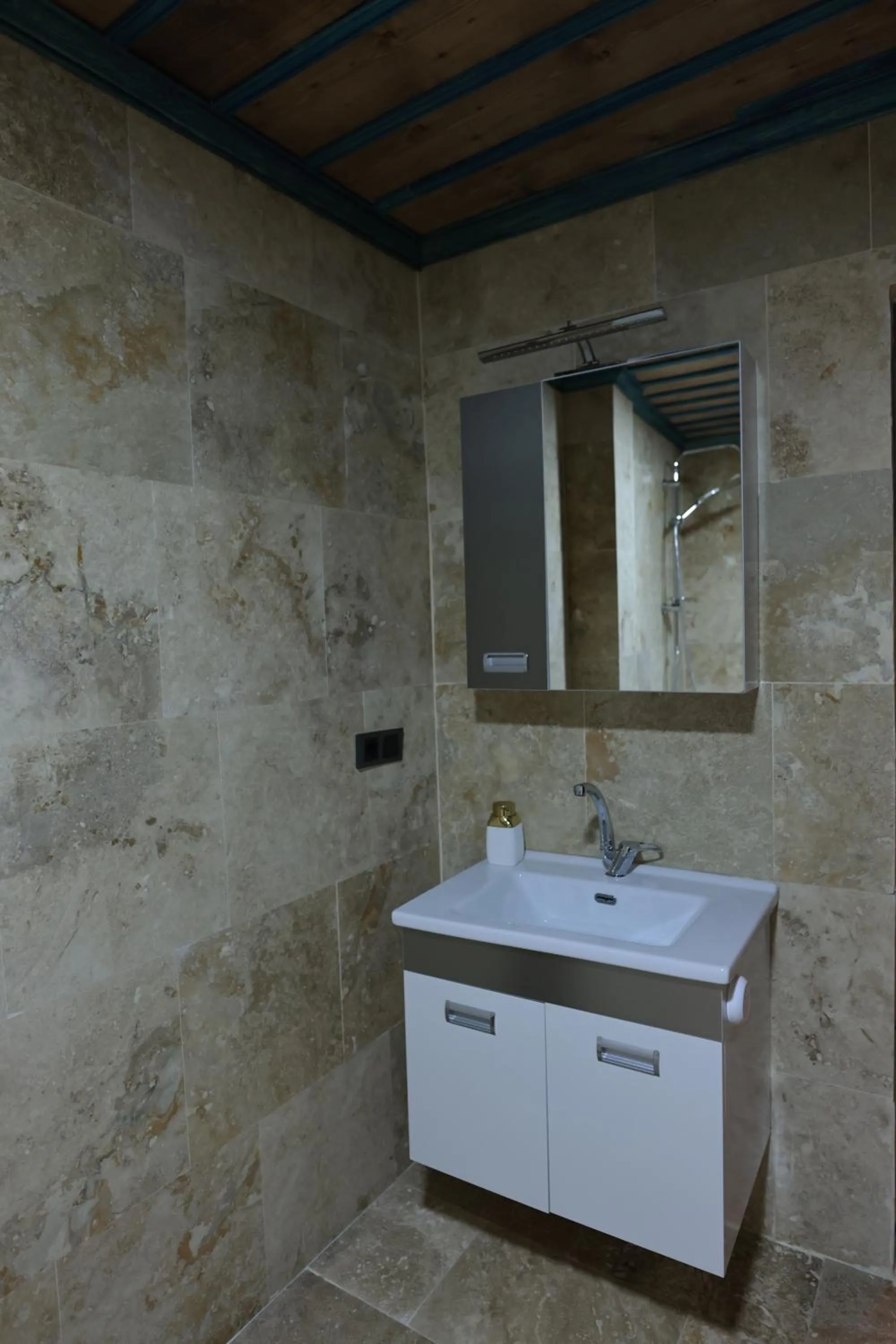 Stone Owl Otel & Restaurant