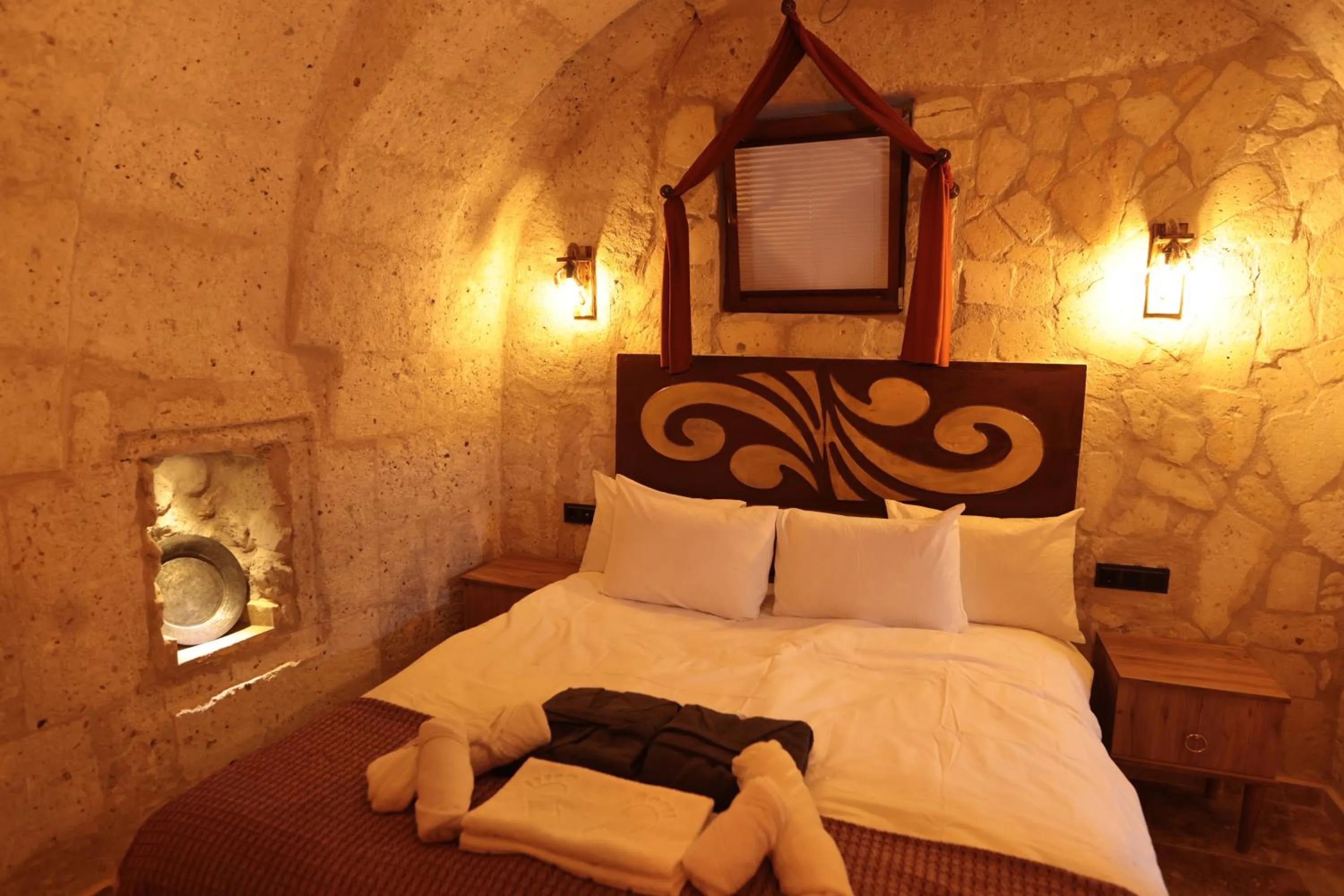 Bed in Stone Owl Otel & Restaurant