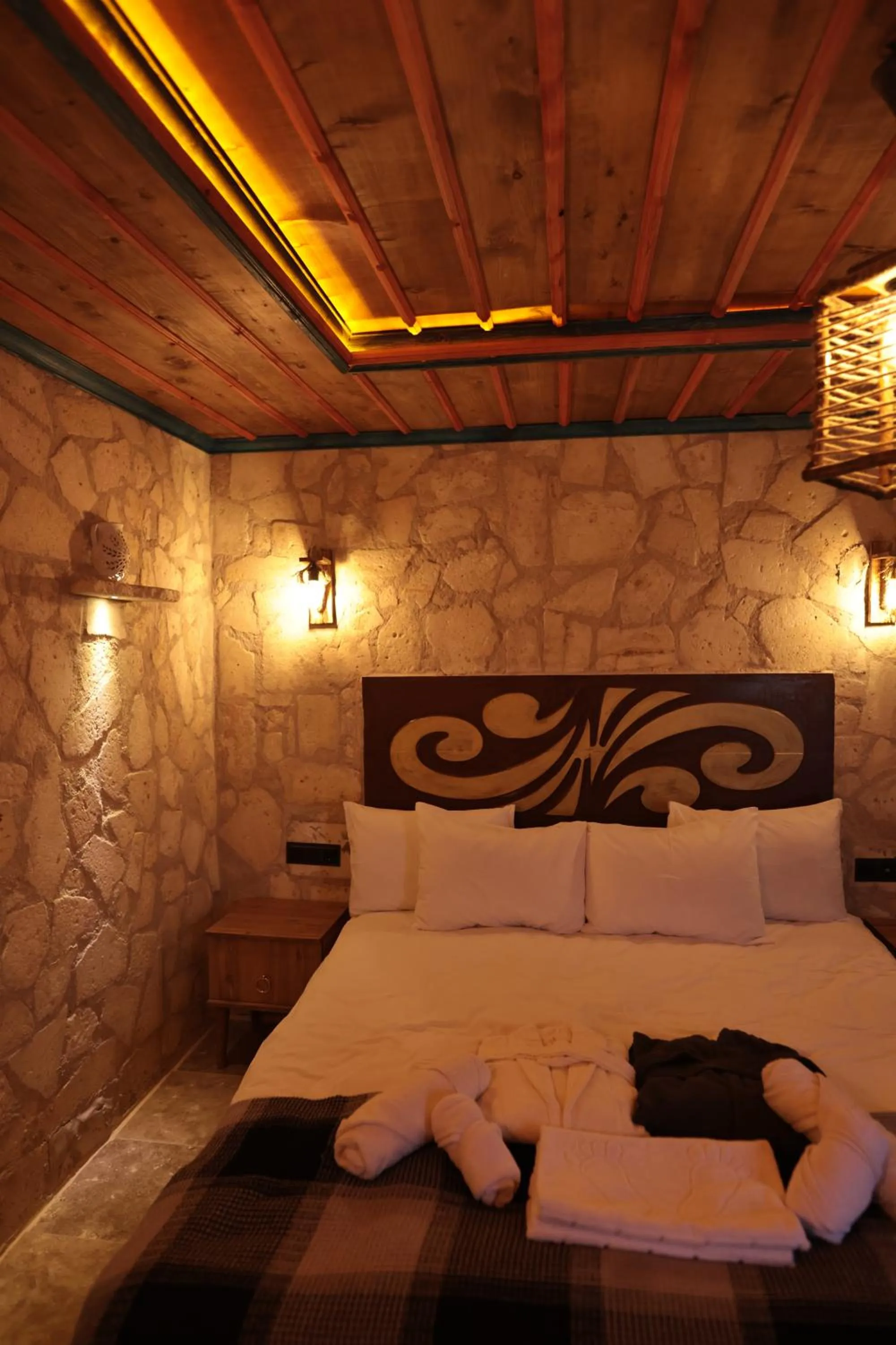 Bed in Stone Owl Otel & Restaurant