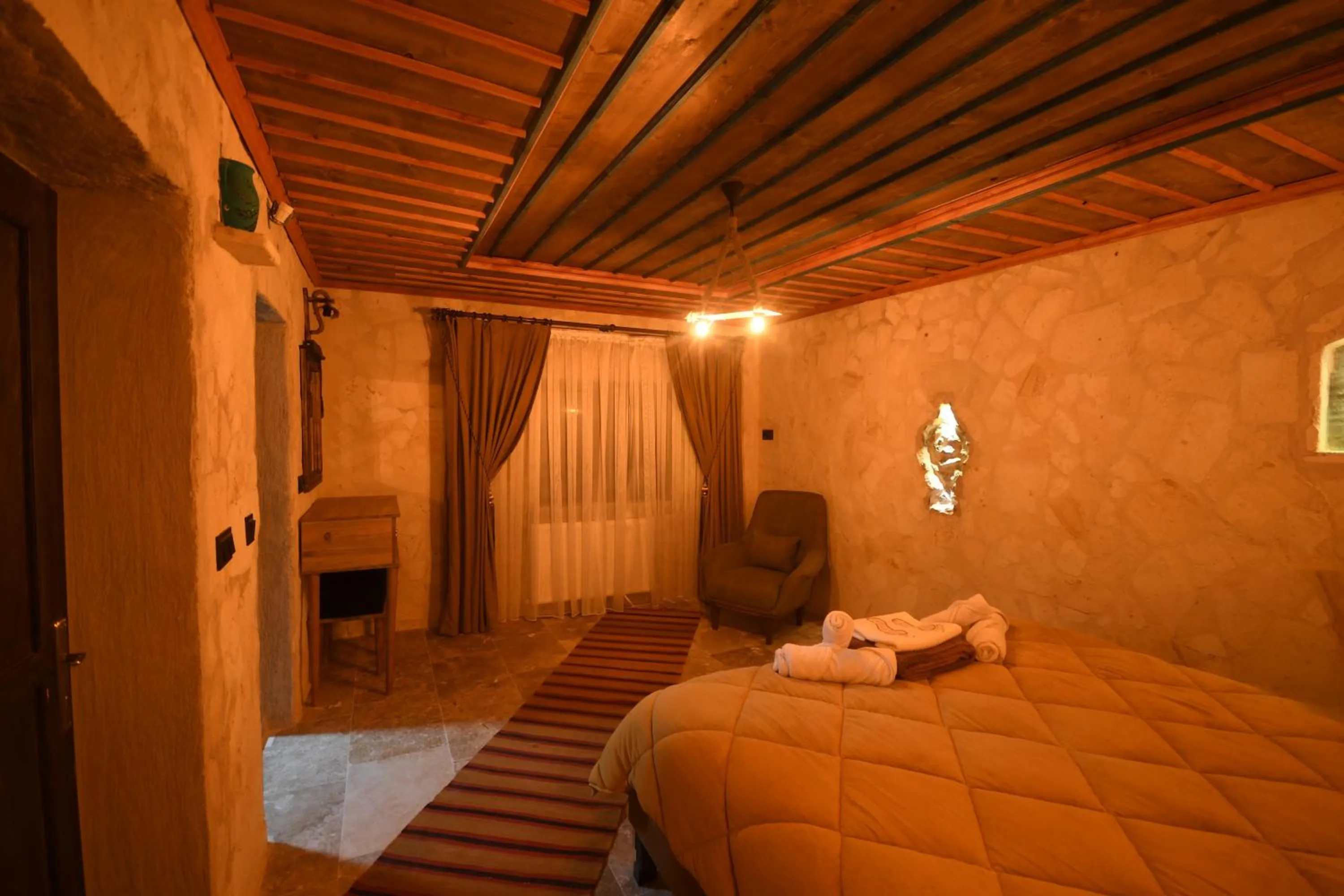 Bed in Stone Owl Otel & Restaurant