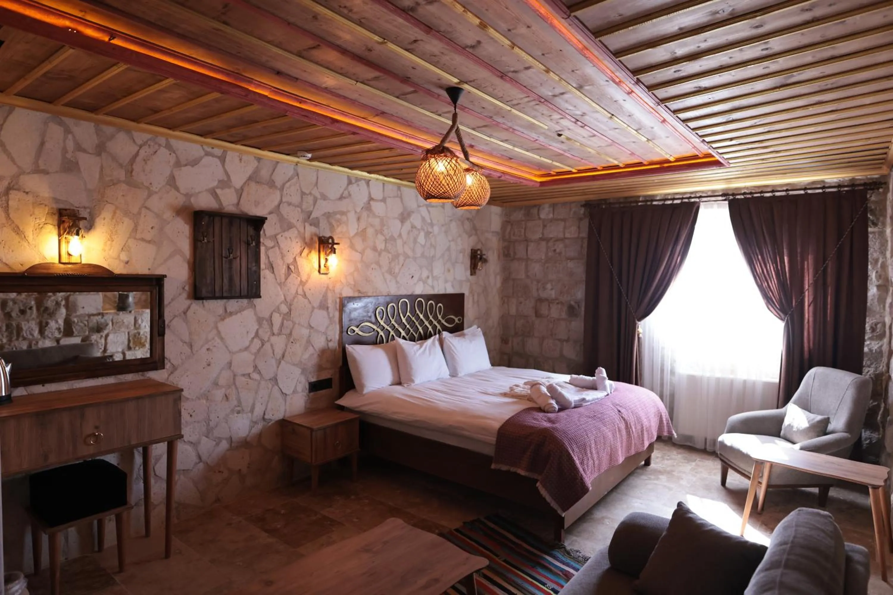 Bed in Stone Owl Otel & Restaurant