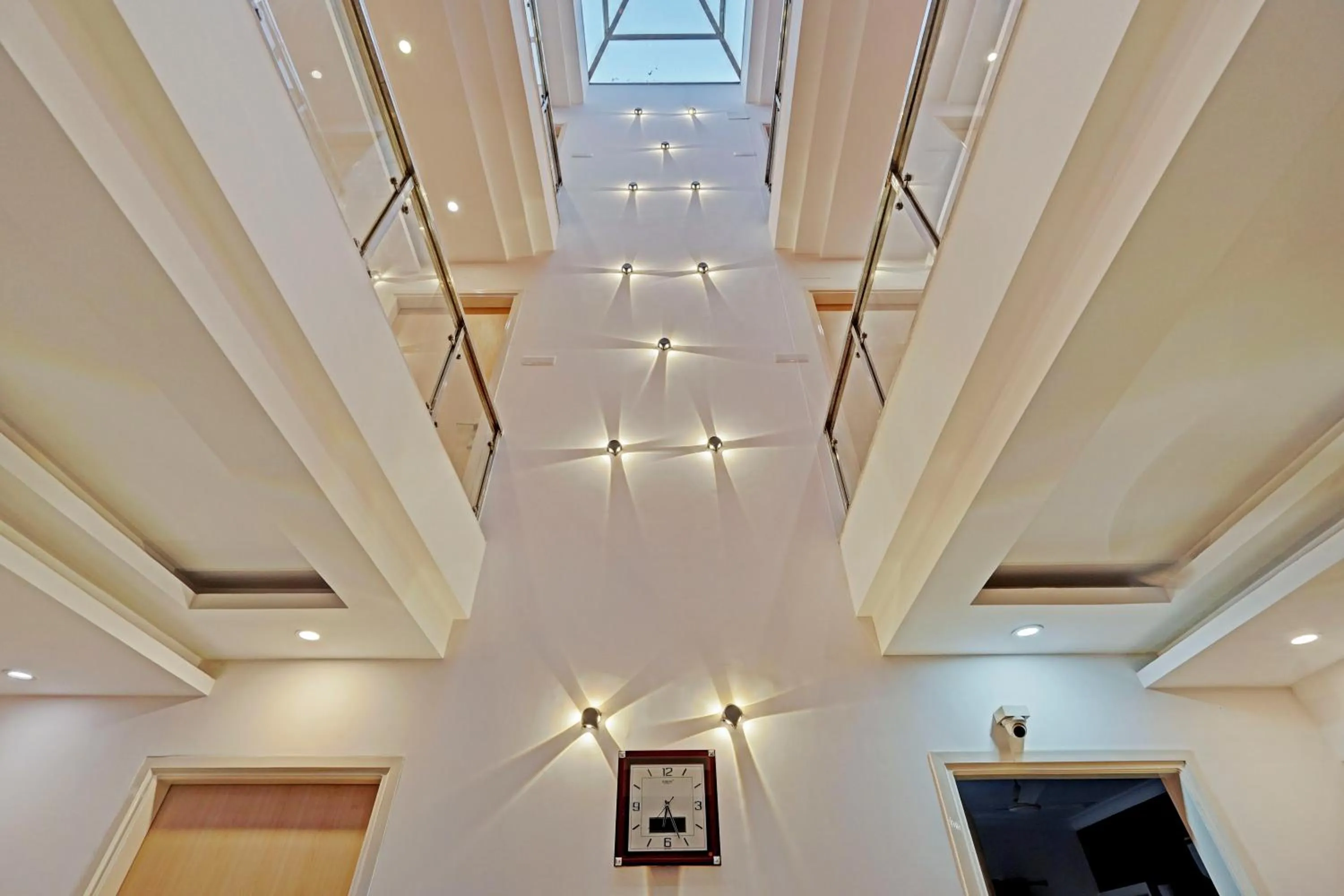 Lobby or reception in The Byke Express Medicity Near Medanta