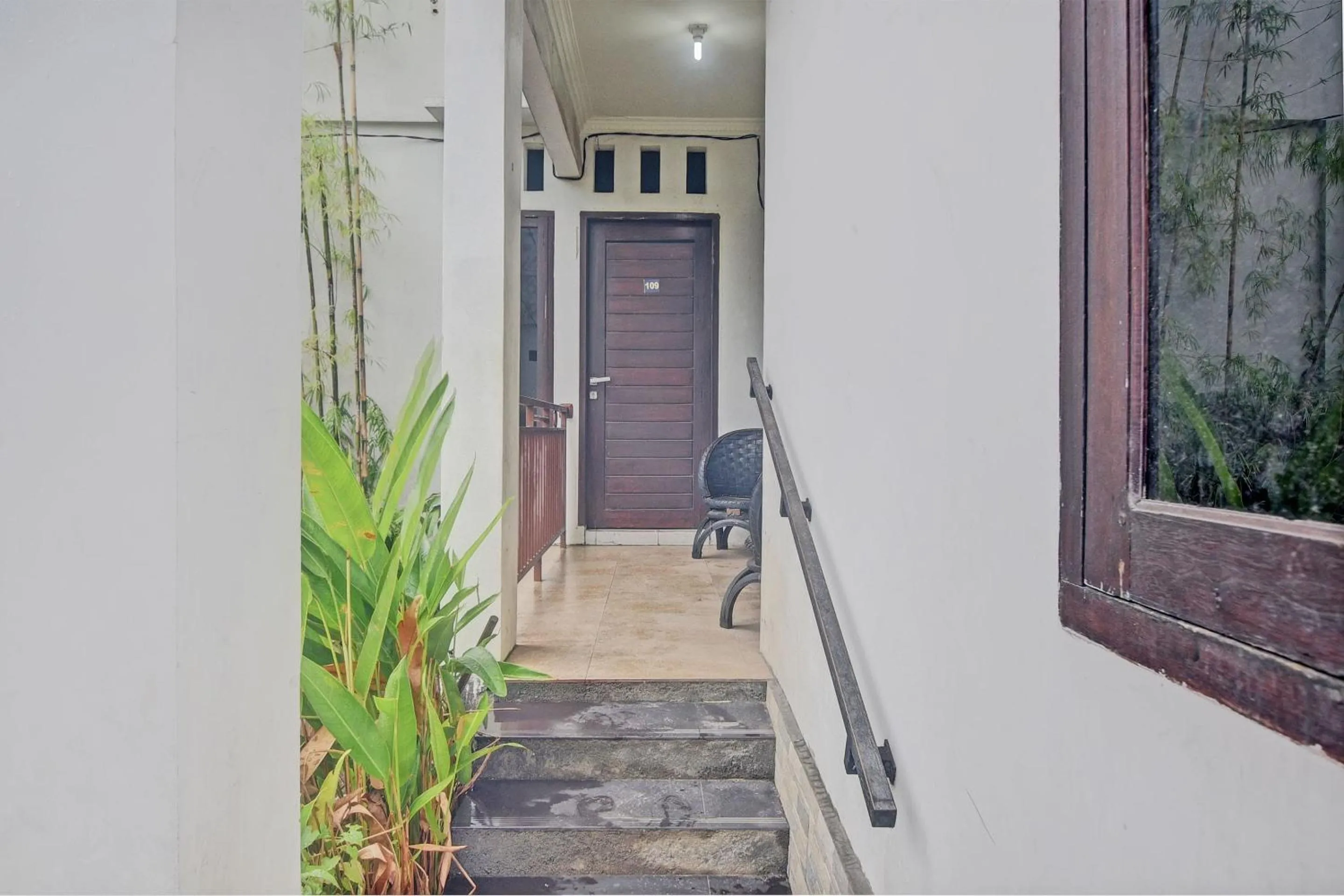 Lobby or reception in Hotel O Kost 99