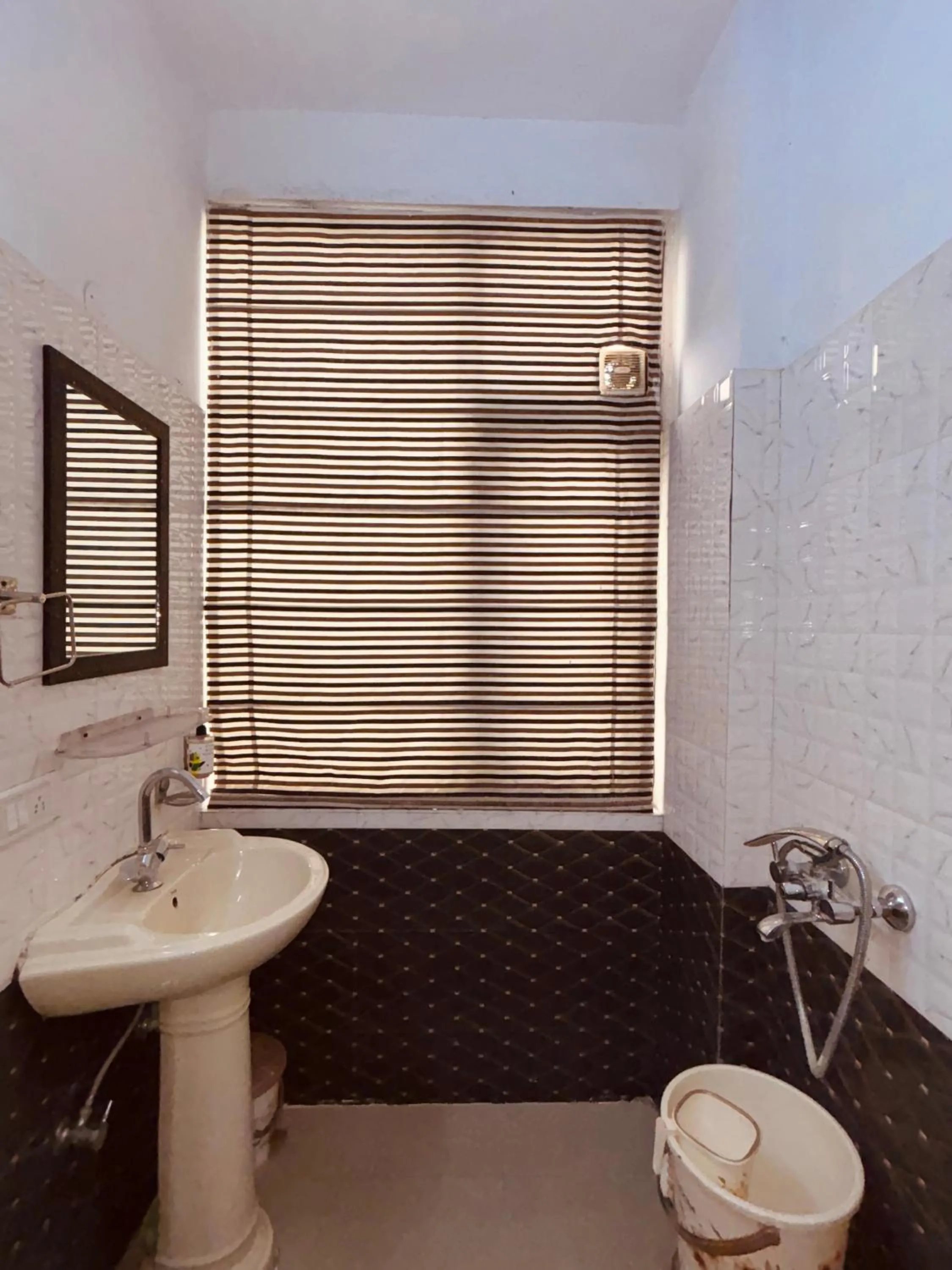 Bathroom in Hotel The Benz