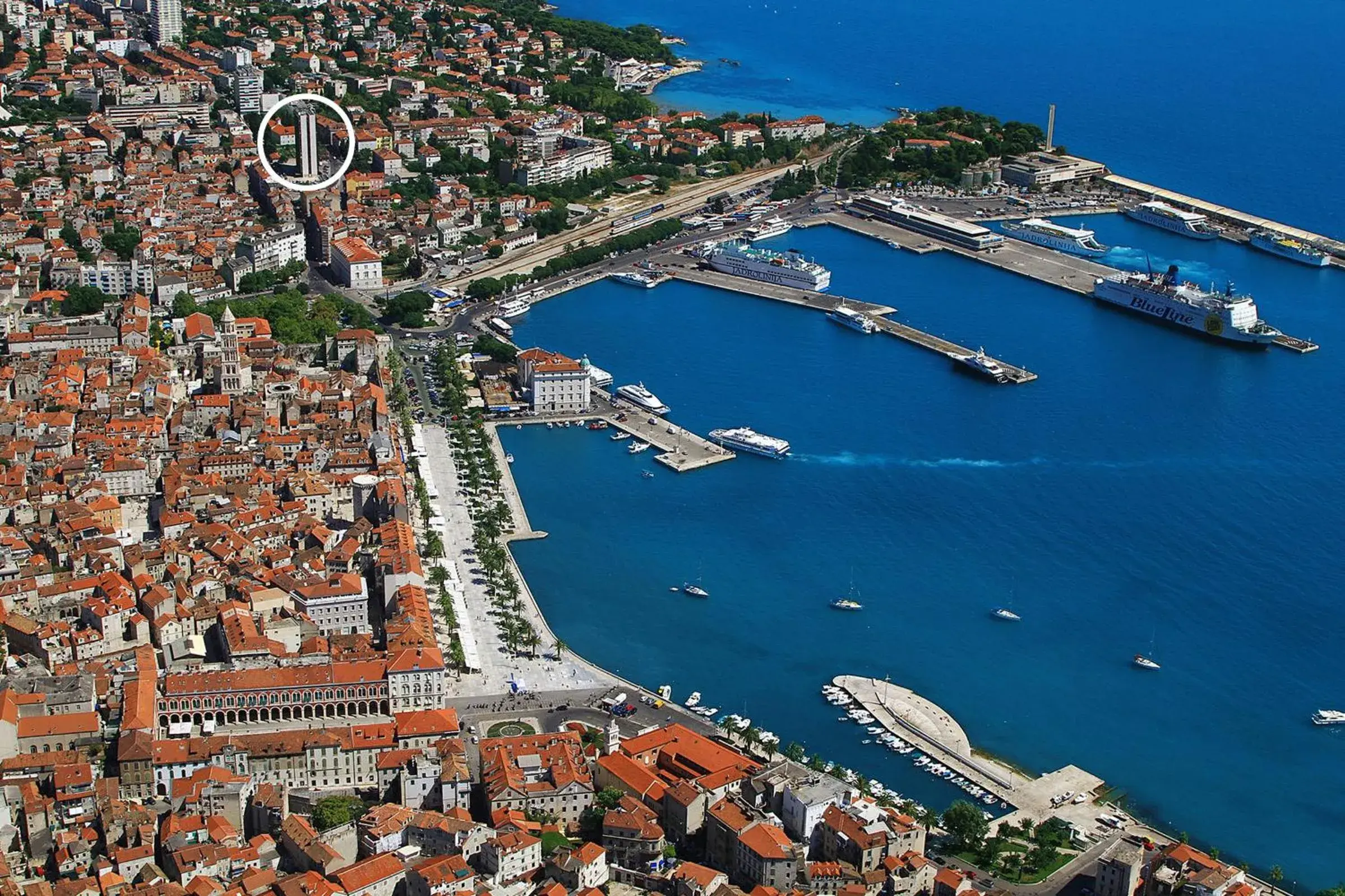 Facade/entrance in The View Luxury Rooms Facade/entrance in The View Luxury Rooms