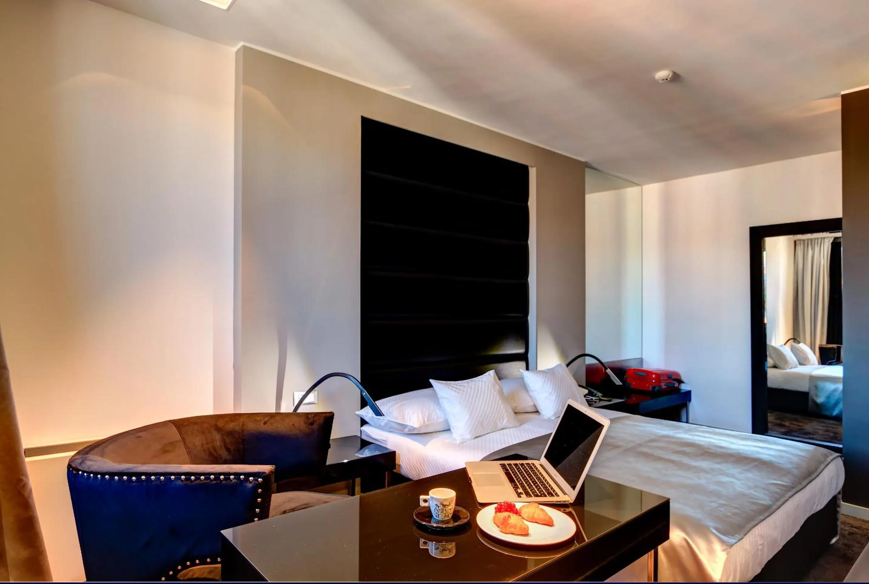 Bedroom, Bed in The View Luxury Rooms