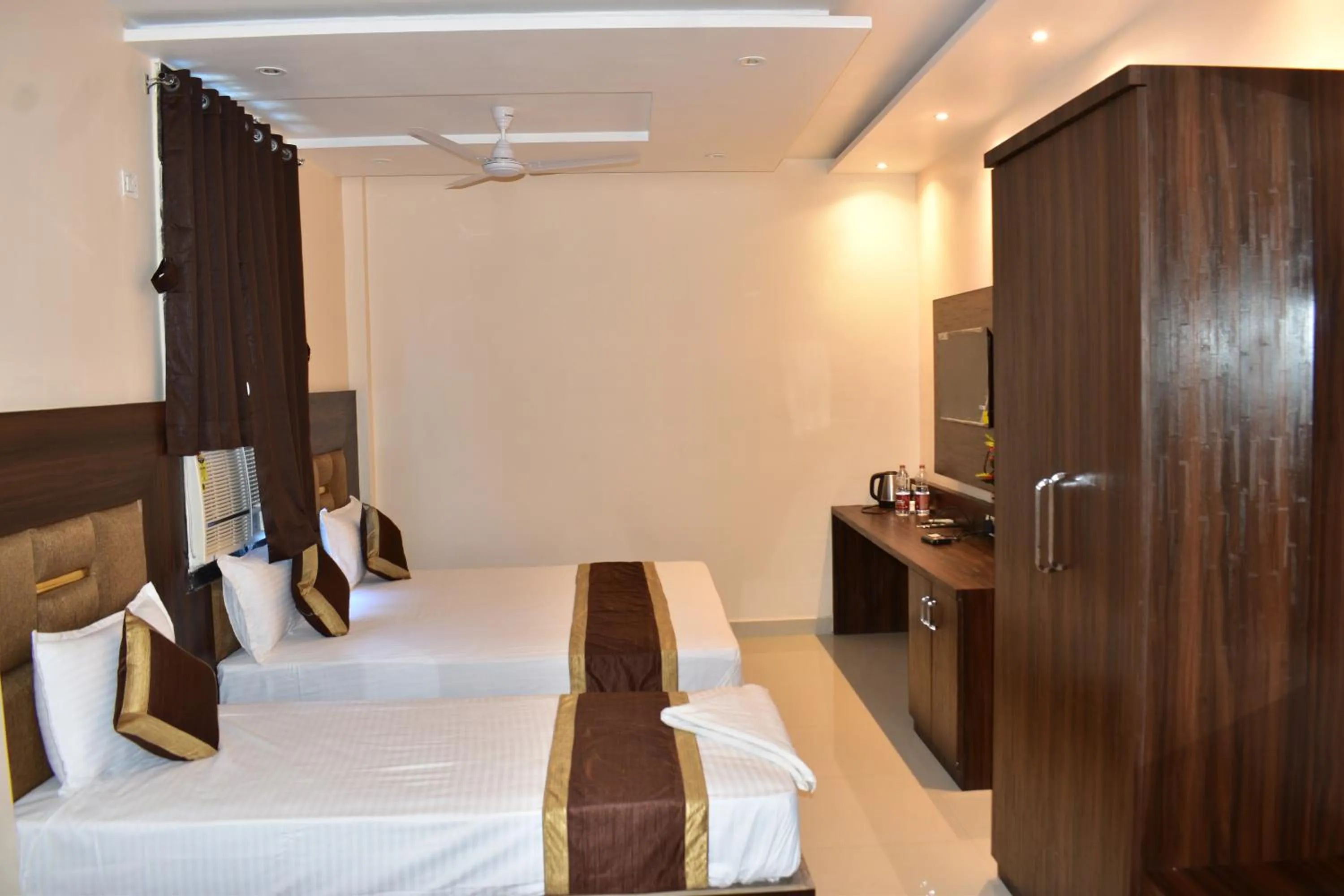 Bed in Hotel Kusum Palace