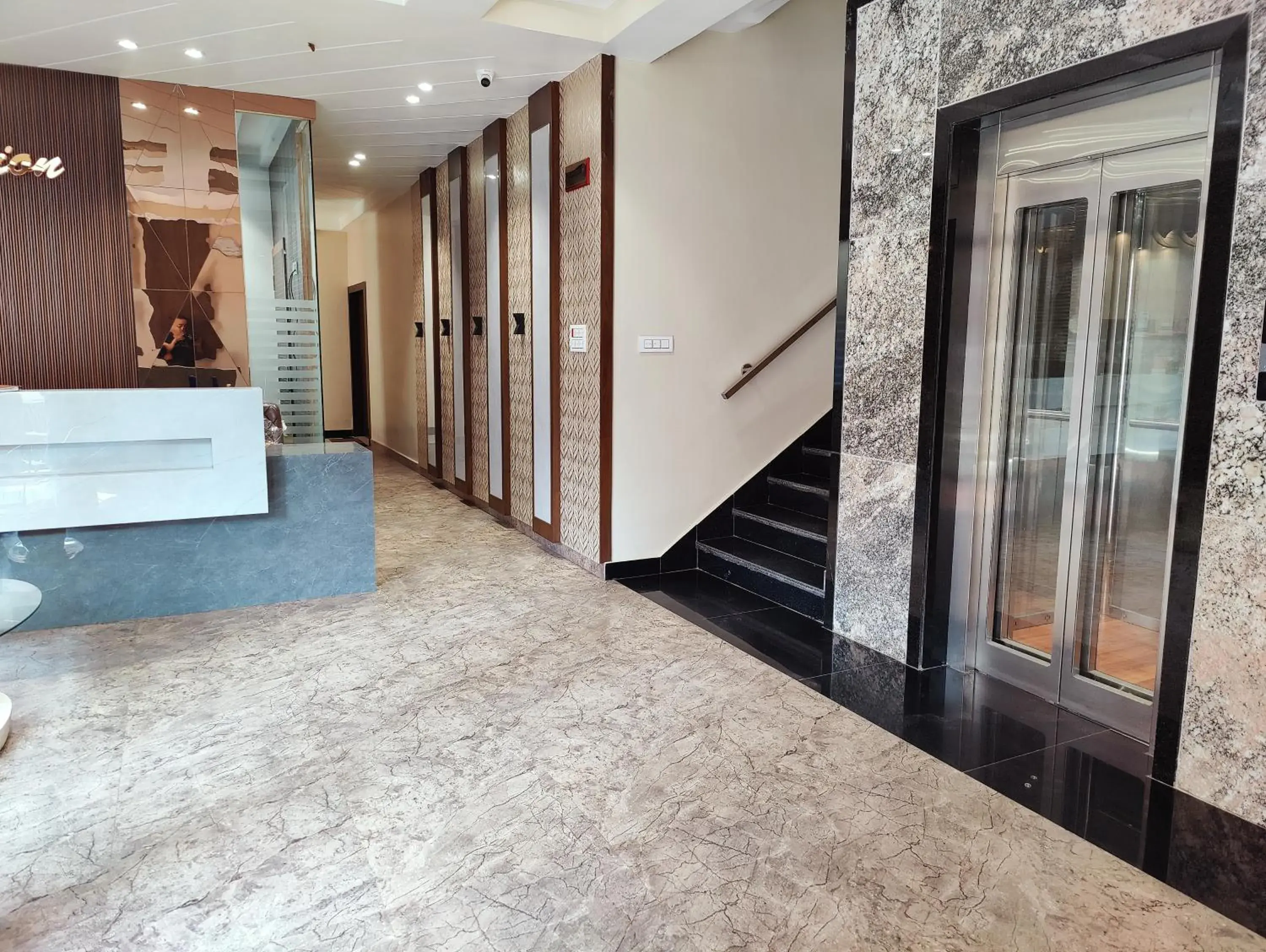 Lobby or reception in Hotel Kusum Palace Lobby or reception in Hotel Kusum Palace