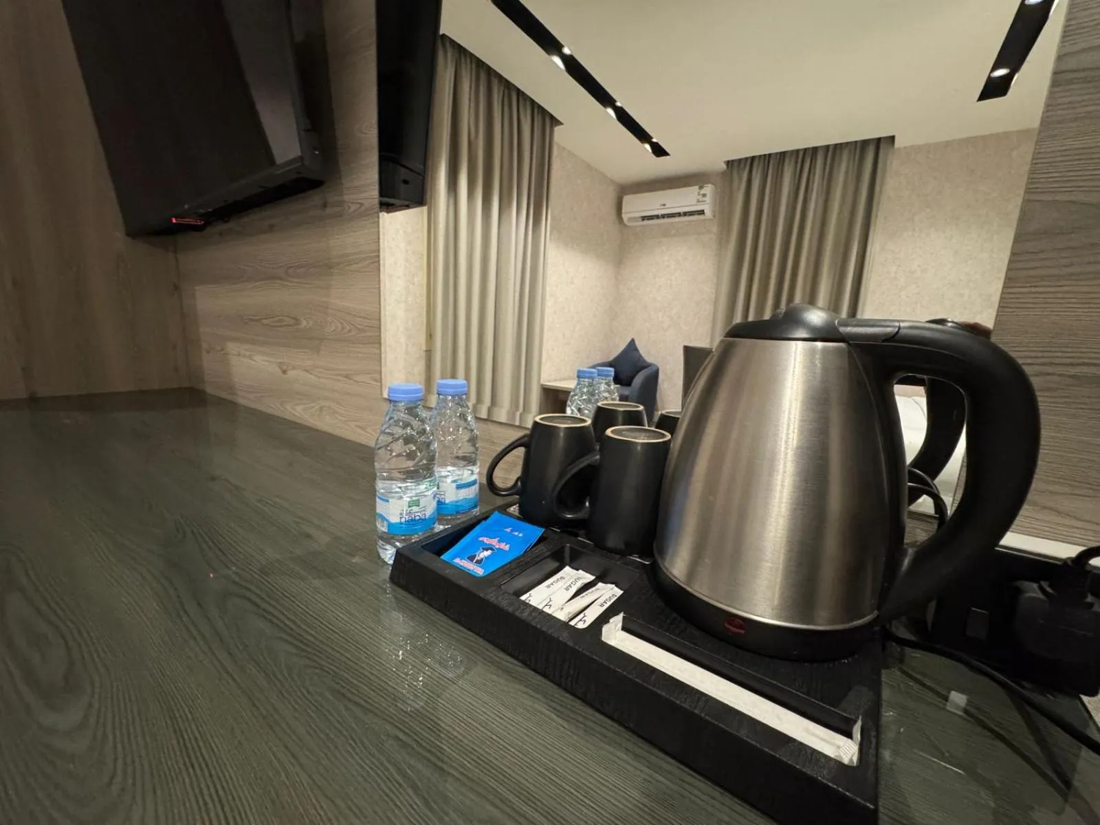 Coffee/tea facilities in Niyama Hotel