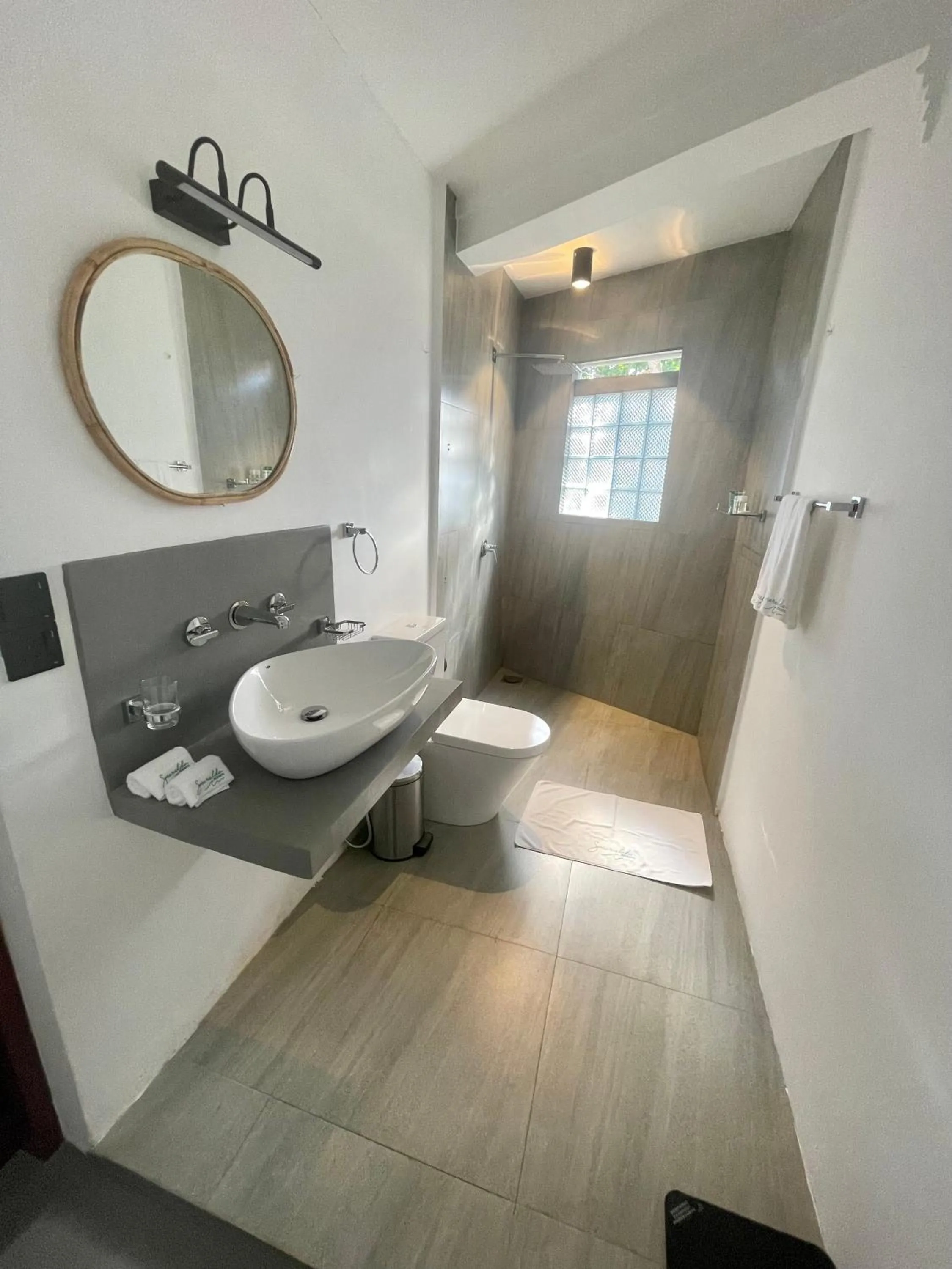 Shower in Casa Smeralda