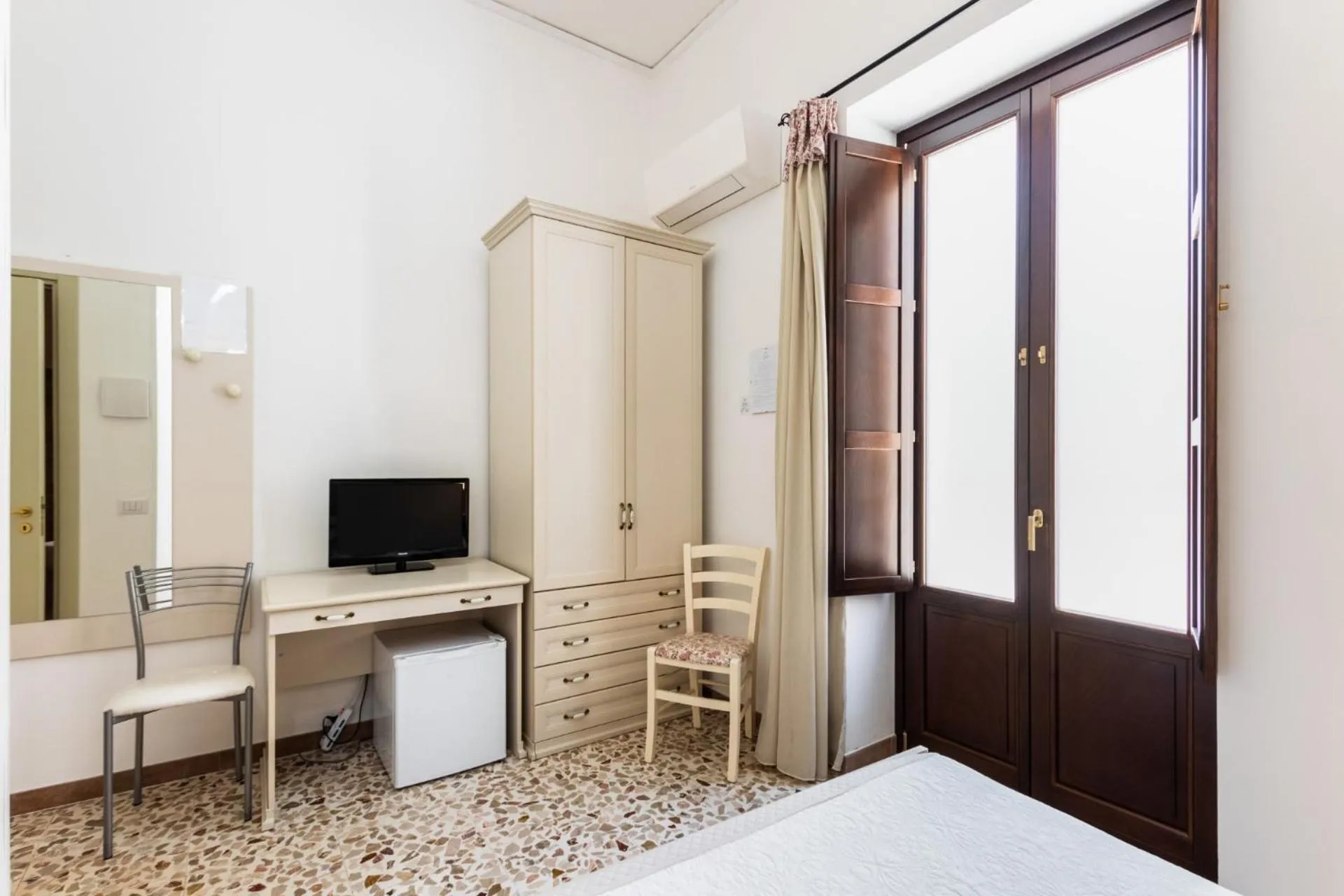TV and multimedia, Bed in Morfeo Charming Rooms & Relax