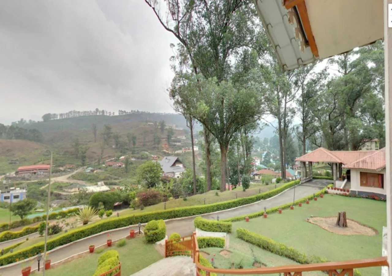 Mountain view in KTDC Tea county