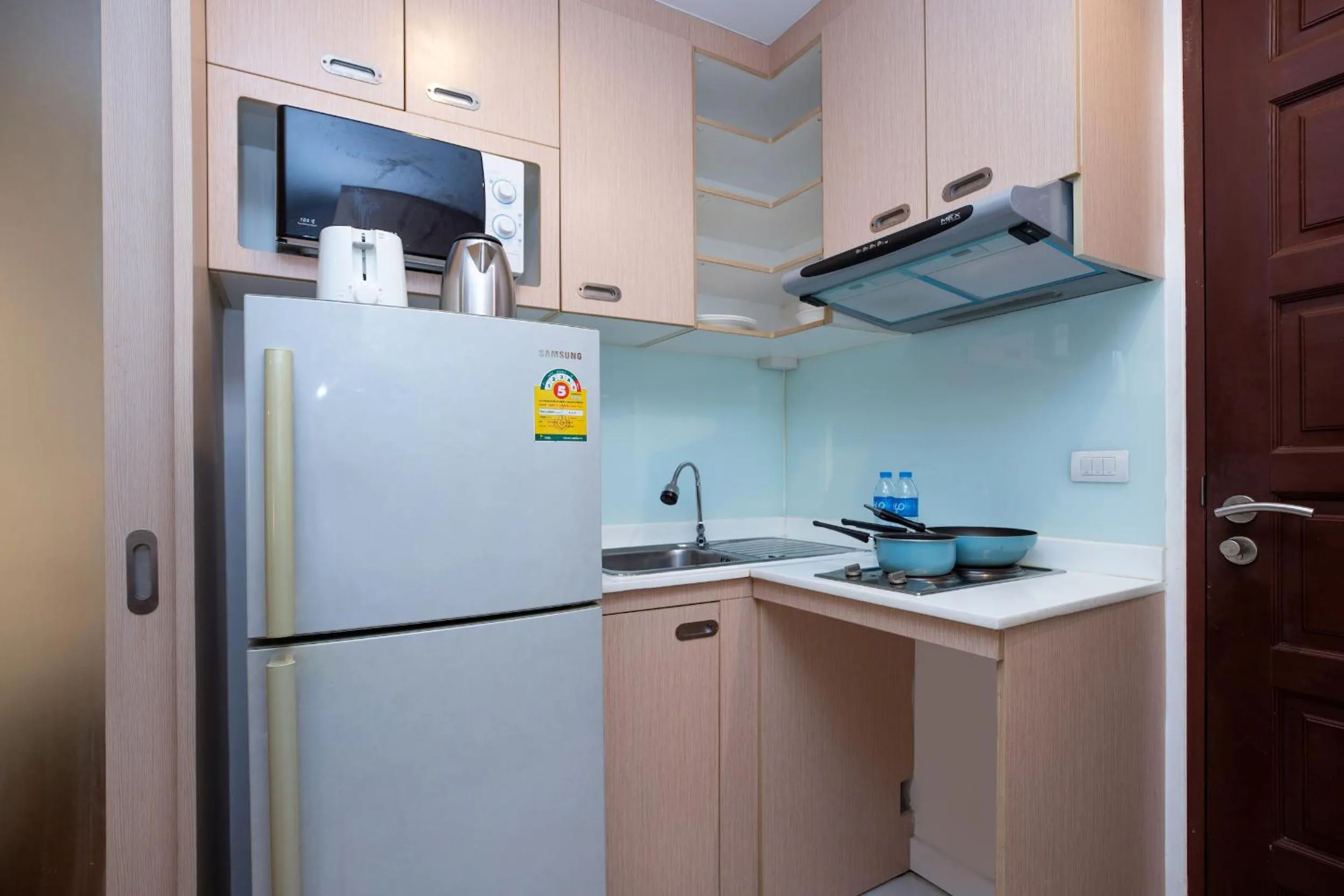 Kitchen or kitchenette in iCheck inn Residences Patong