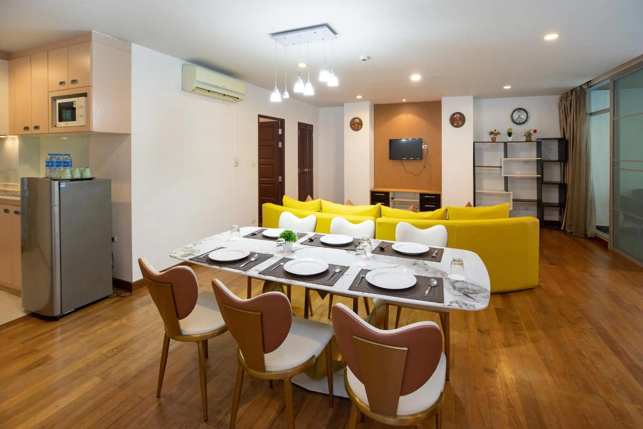 TV and multimedia in iCheck inn Residences Patong