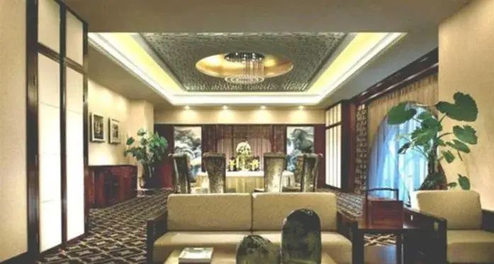 Restaurant/places to eat in Ramada Plaza Tianlu Hotel Restaurant/places to eat in Ramada Plaza Tianlu Hotel