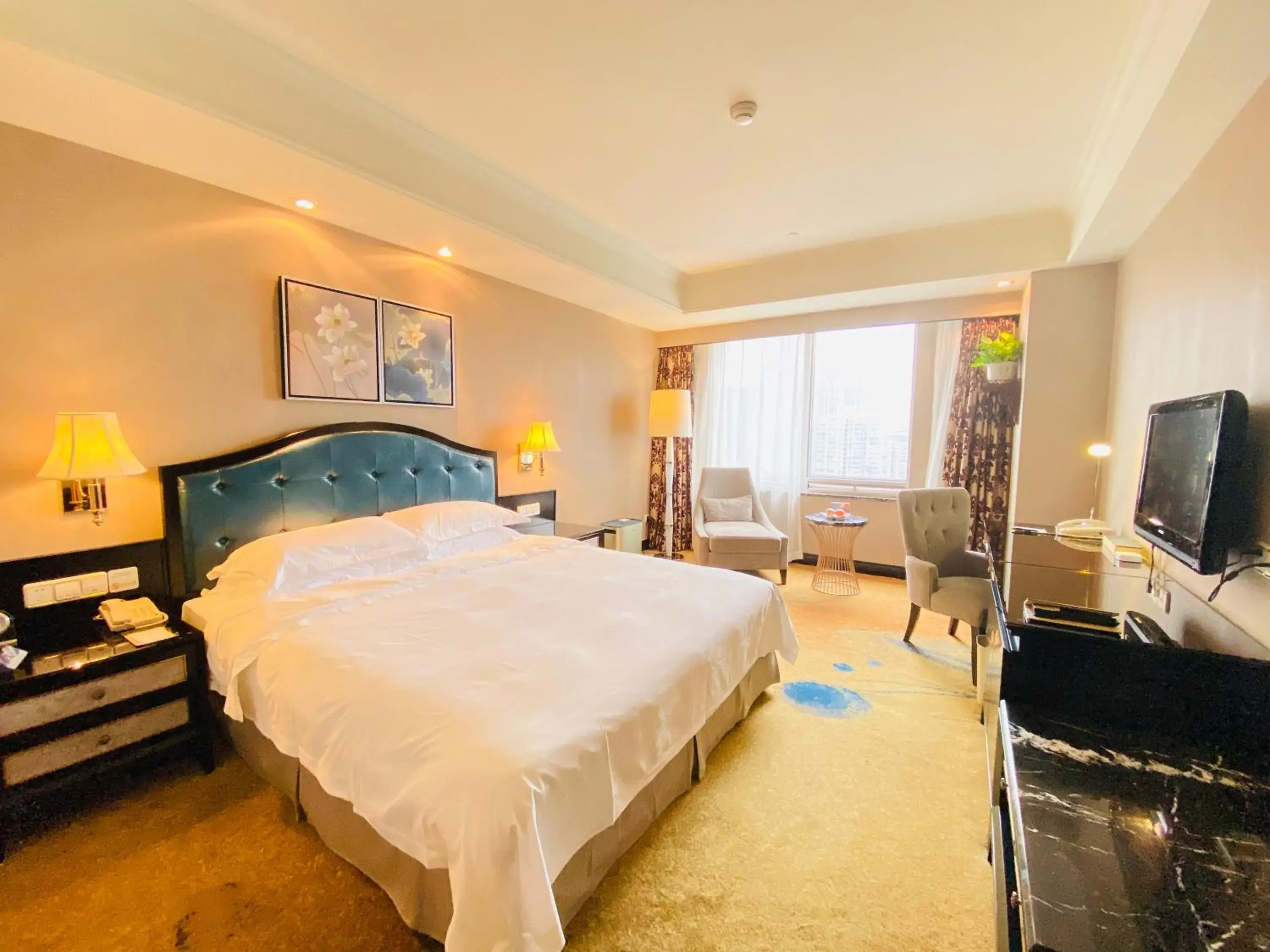 Bed in Ramada Plaza Tianlu Hotel Bed in Ramada Plaza Tianlu Hotel