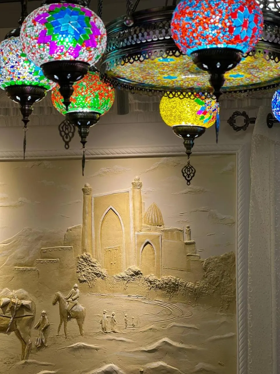 Decorative detail in AMIRAN Boutique