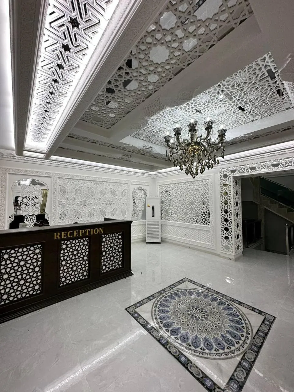 Lobby or reception in AMIRAN Boutique