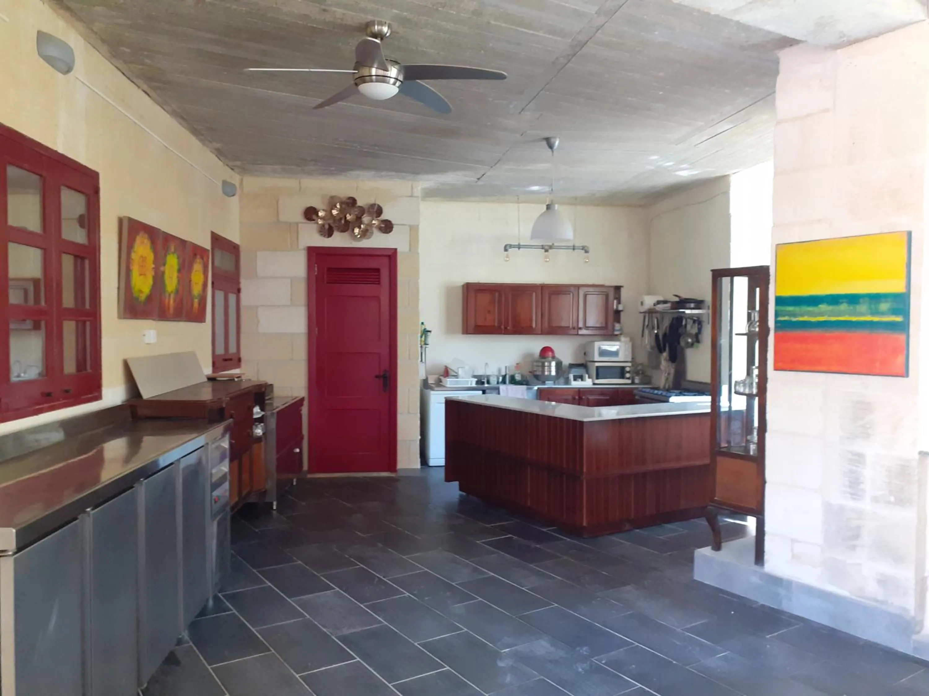 Communal kitchen in Charming B&B Dar Ta Zeppi
