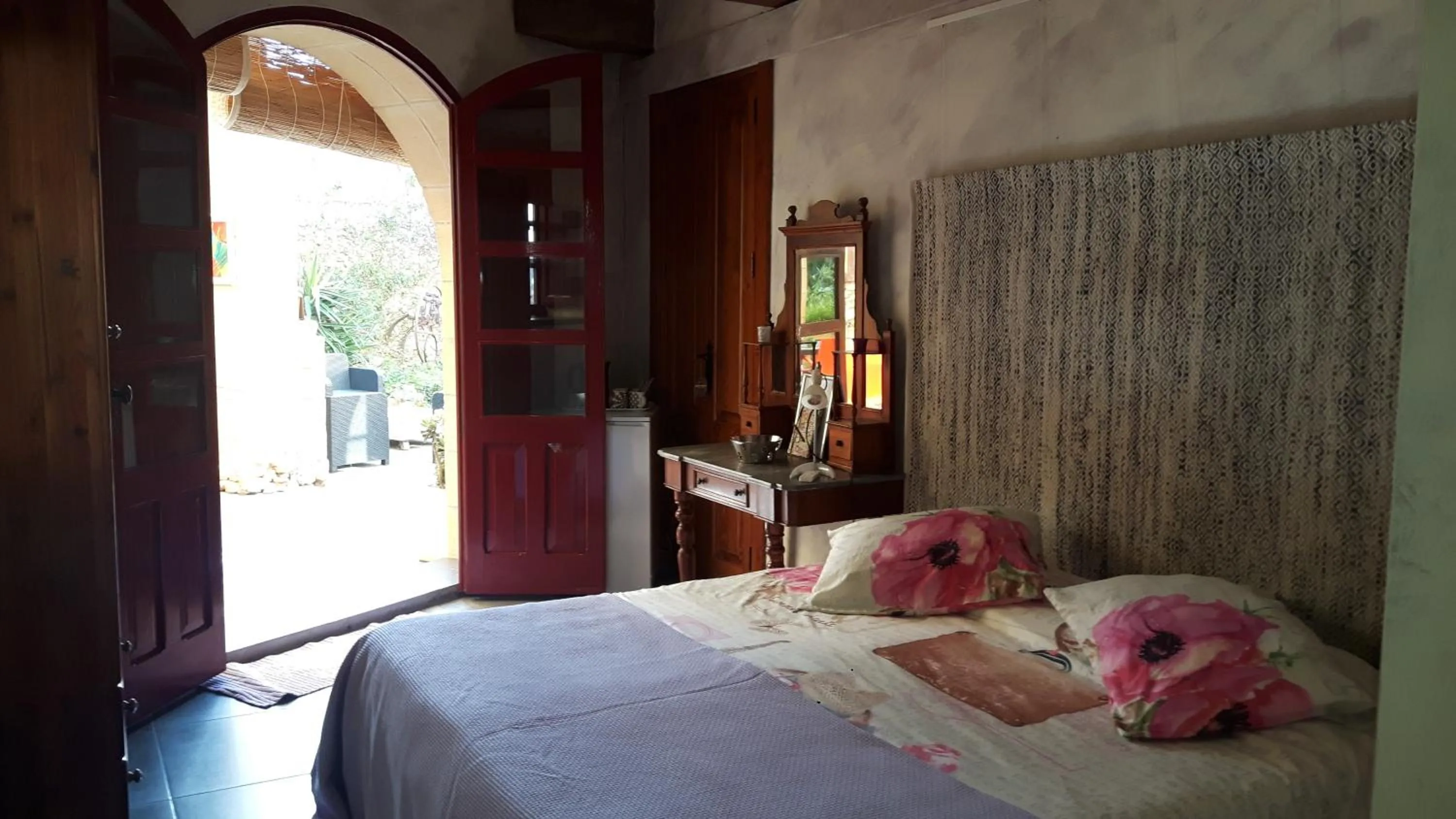Bedroom, Bed in Charming B&B Dar Ta Zeppi
