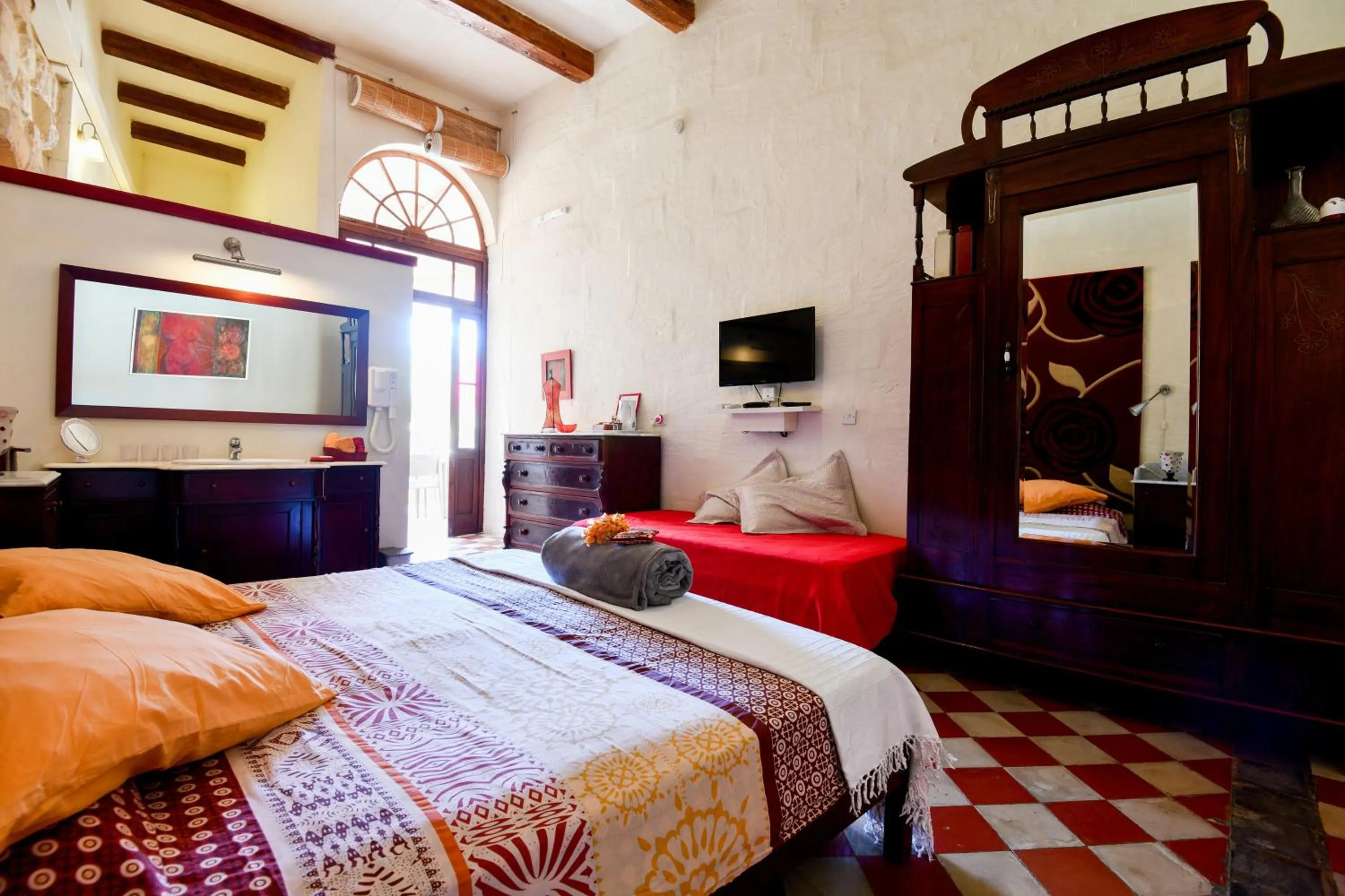 Photo of the whole room, Bed in Charming B&B Dar Ta Zeppi