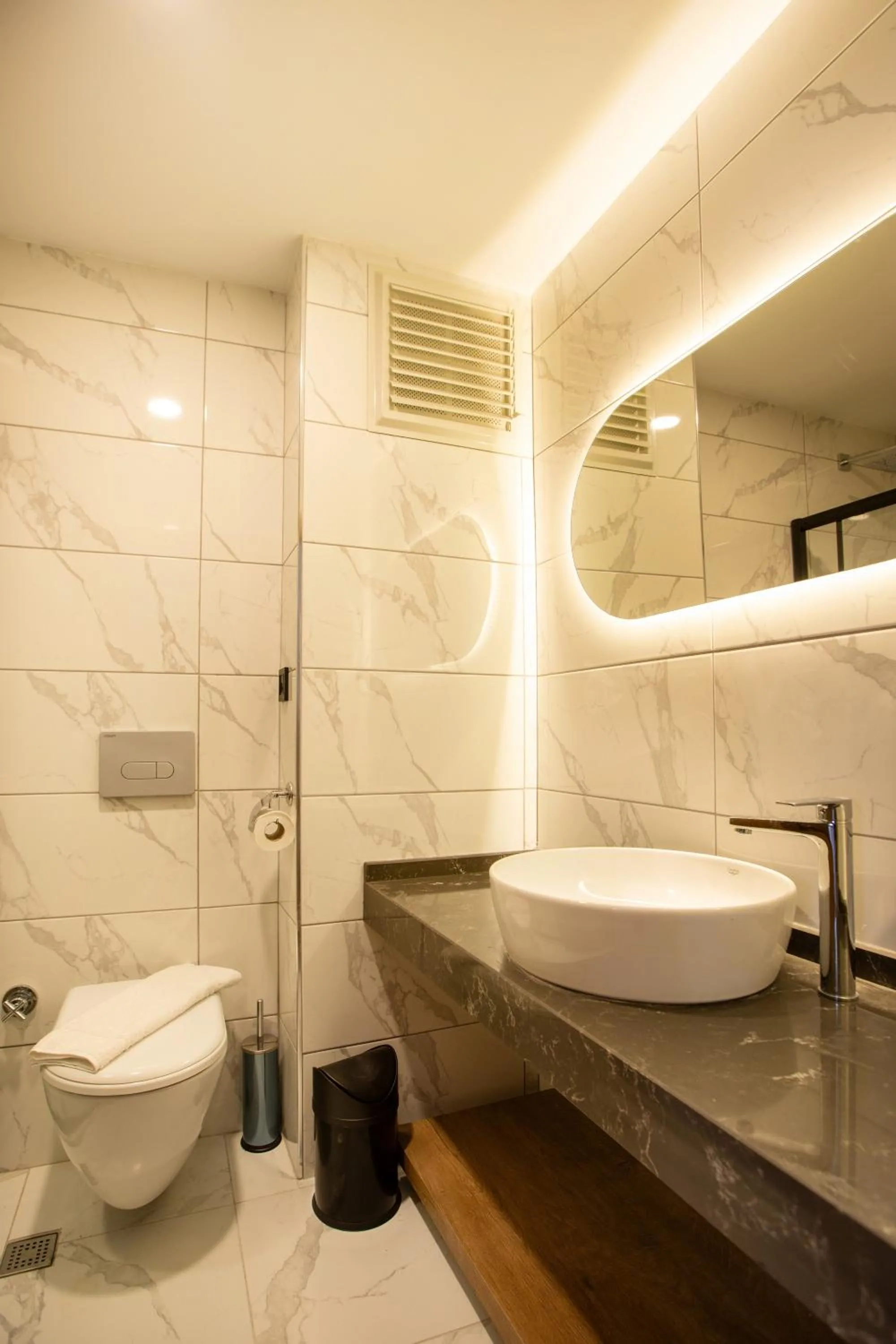 Toilet in Grand Business Hotel