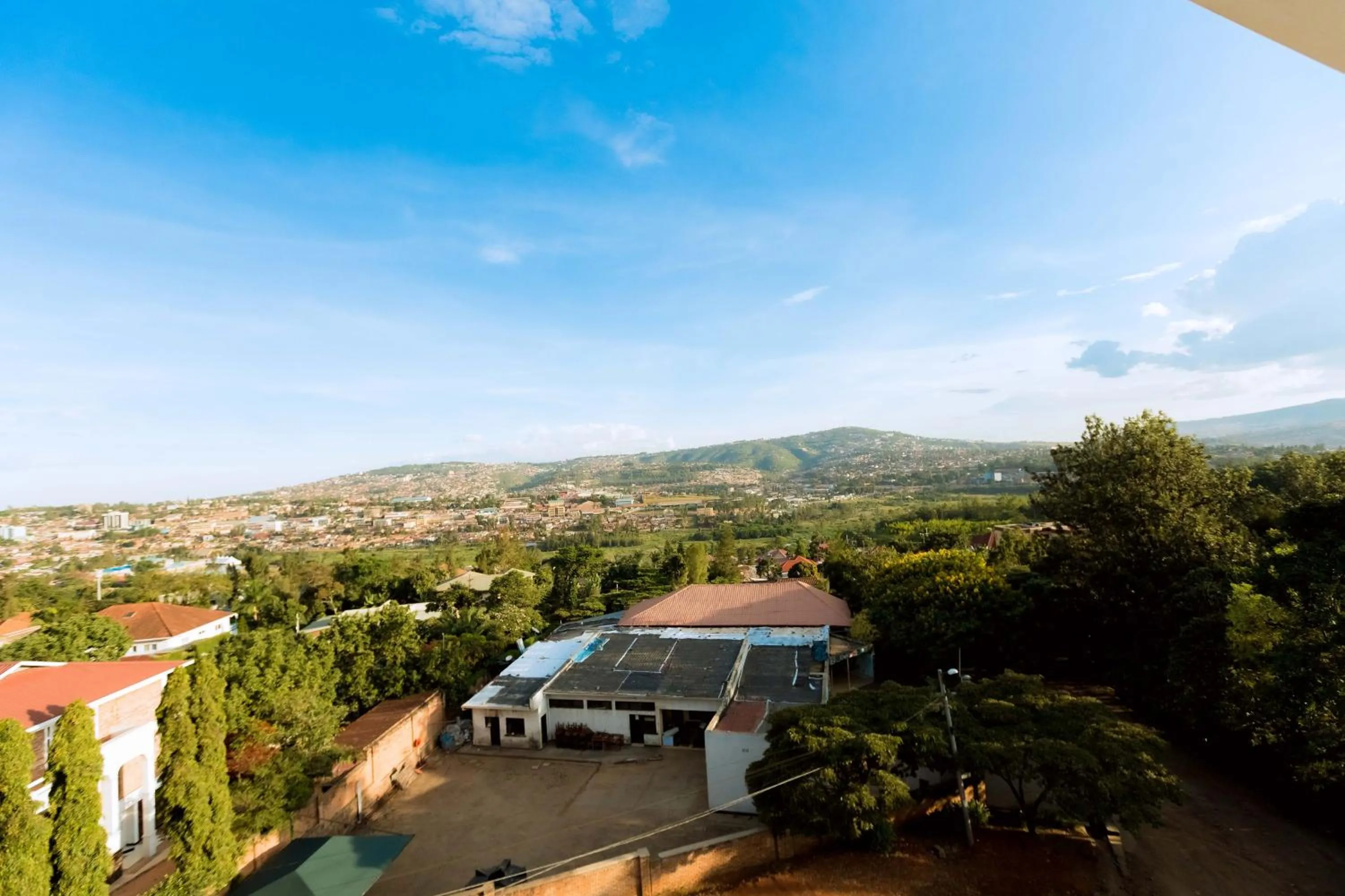 The Hut Restaurant & Boutique Hotel