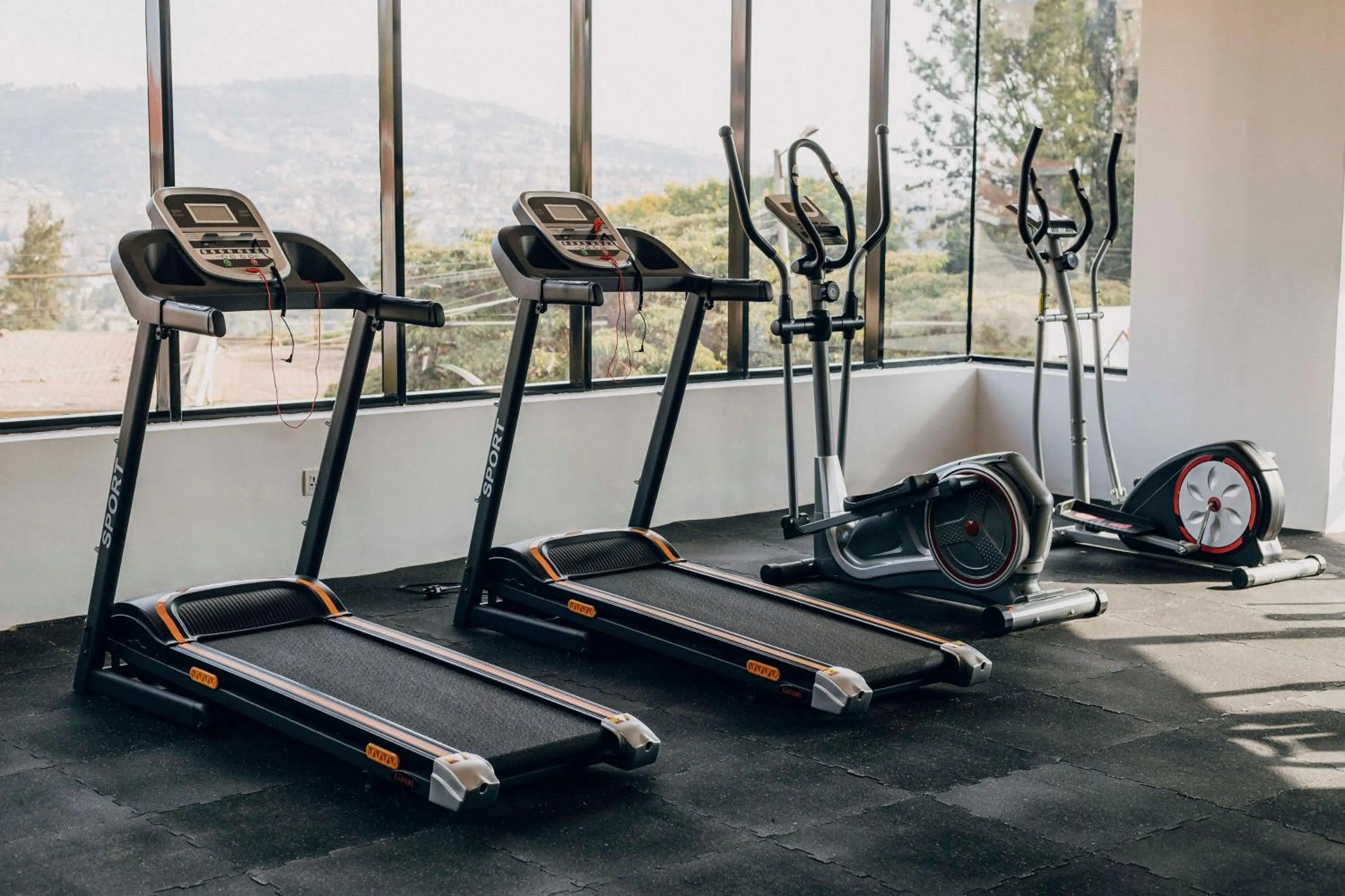 The Hut Restaurant & Boutique Hotel