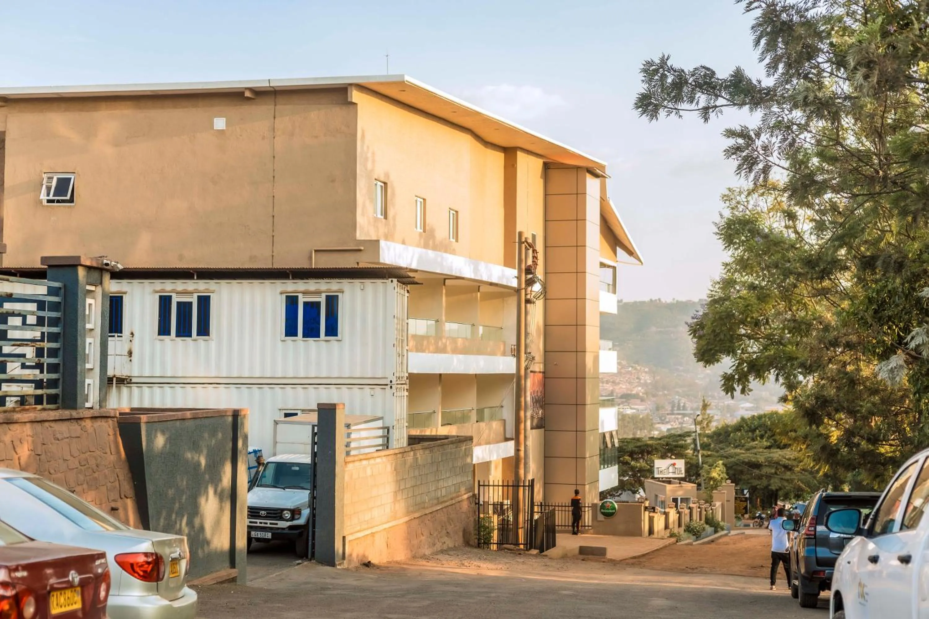 The Hut Restaurant & Boutique Hotel