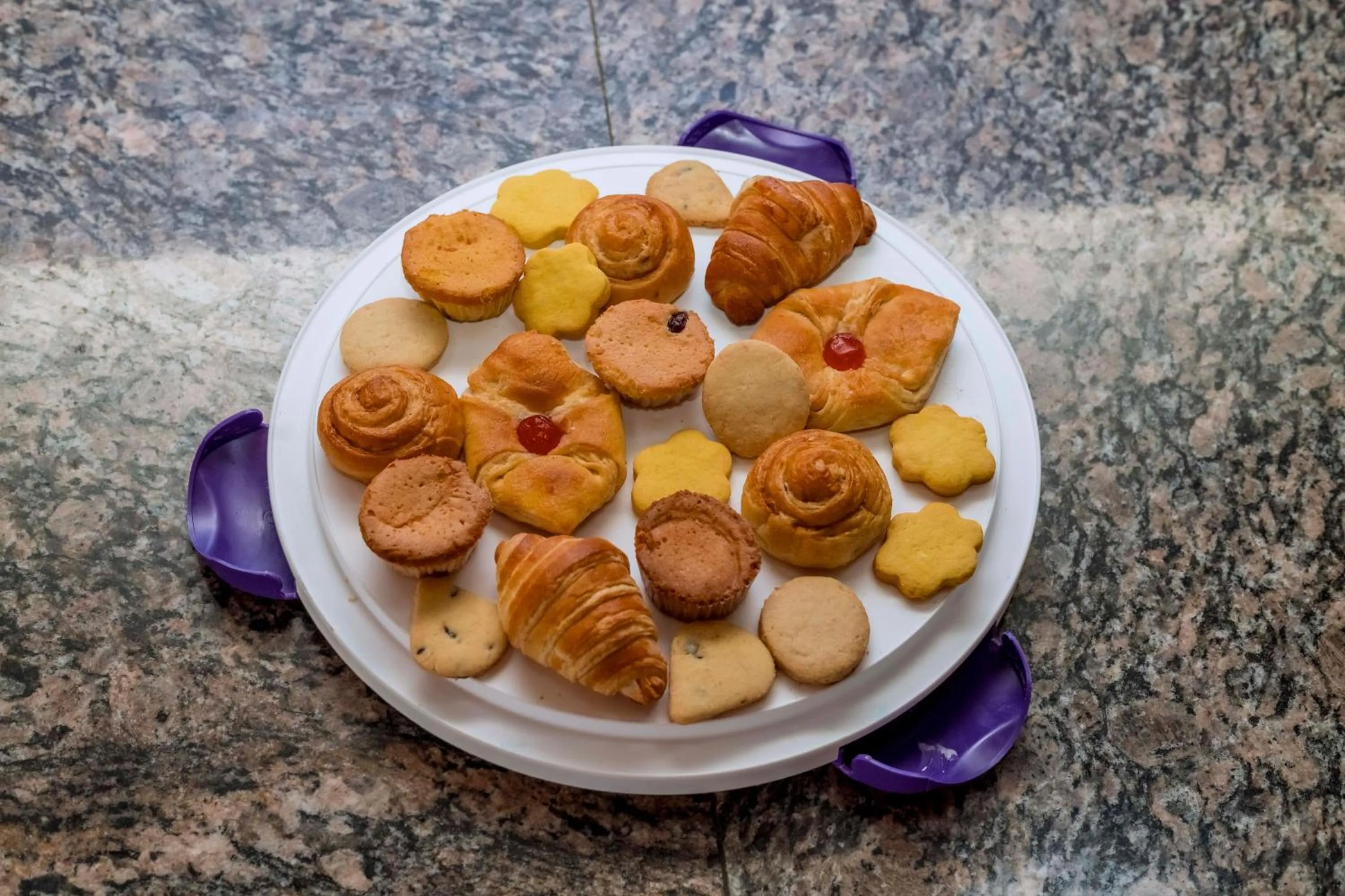 The Hut Restaurant & Boutique Hotel