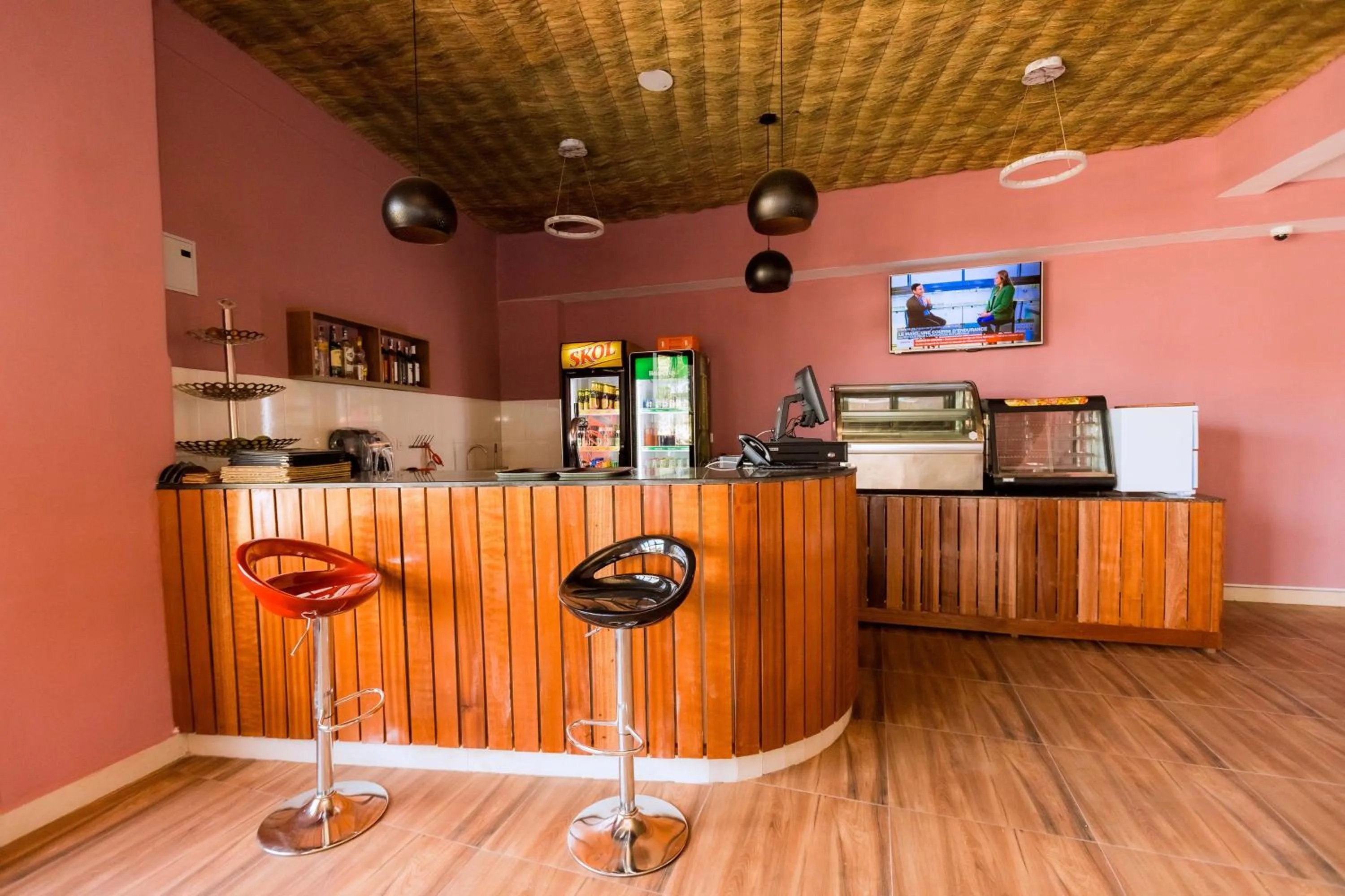 The Hut Restaurant & Boutique Hotel