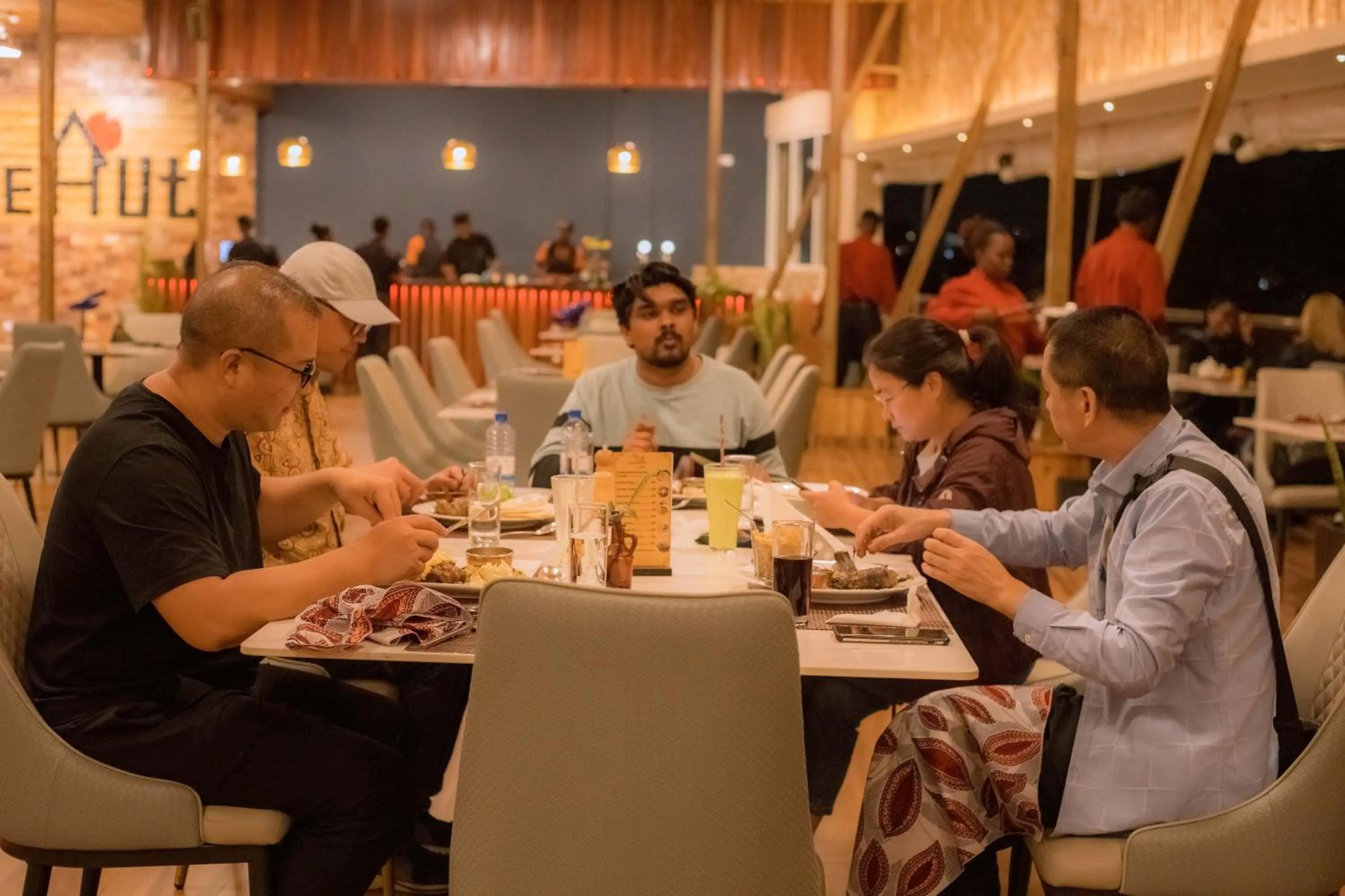 The Hut Restaurant & Boutique Hotel