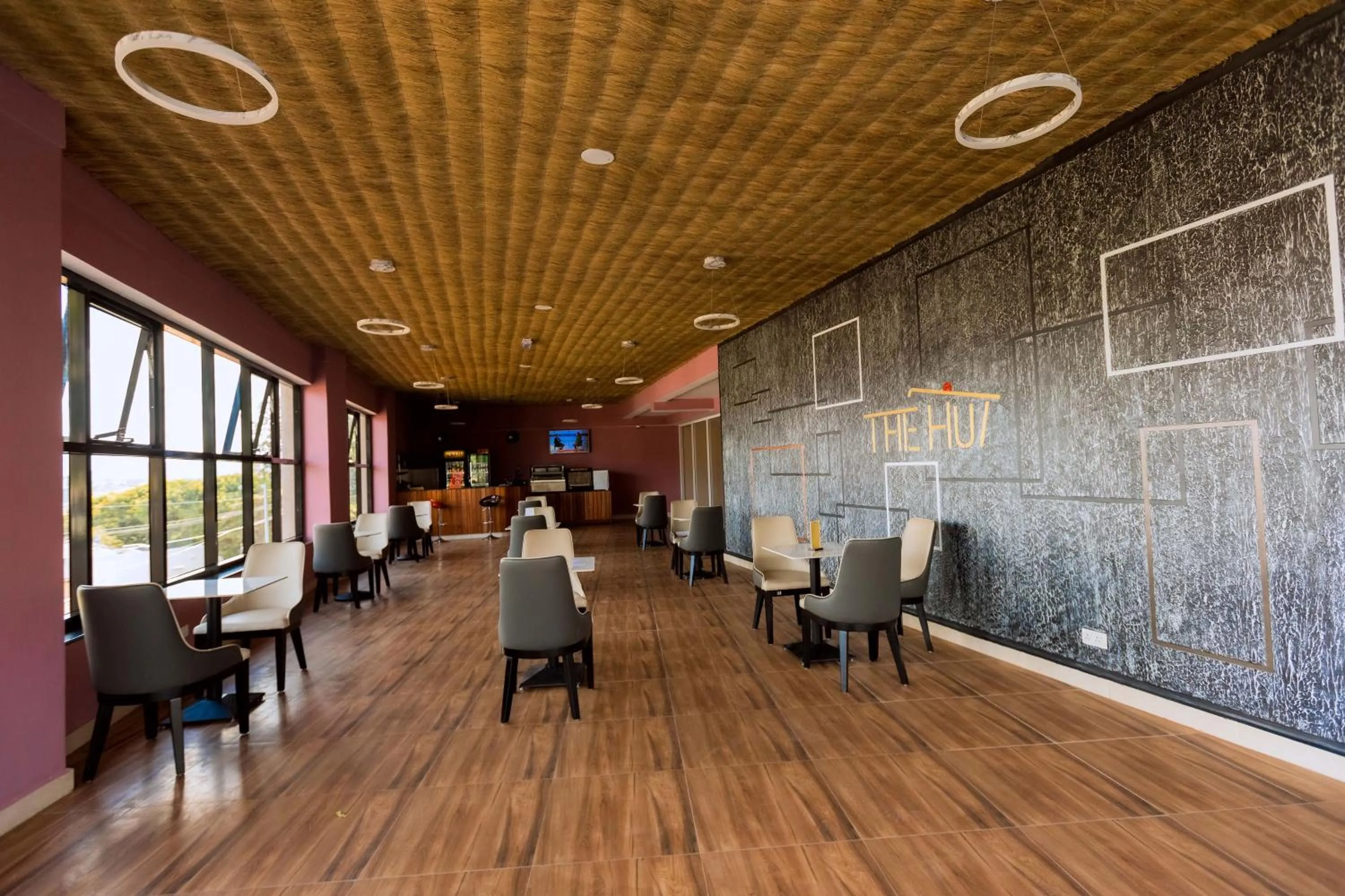 Restaurant/places to eat in The Hut Restaurant & Boutique Hotel