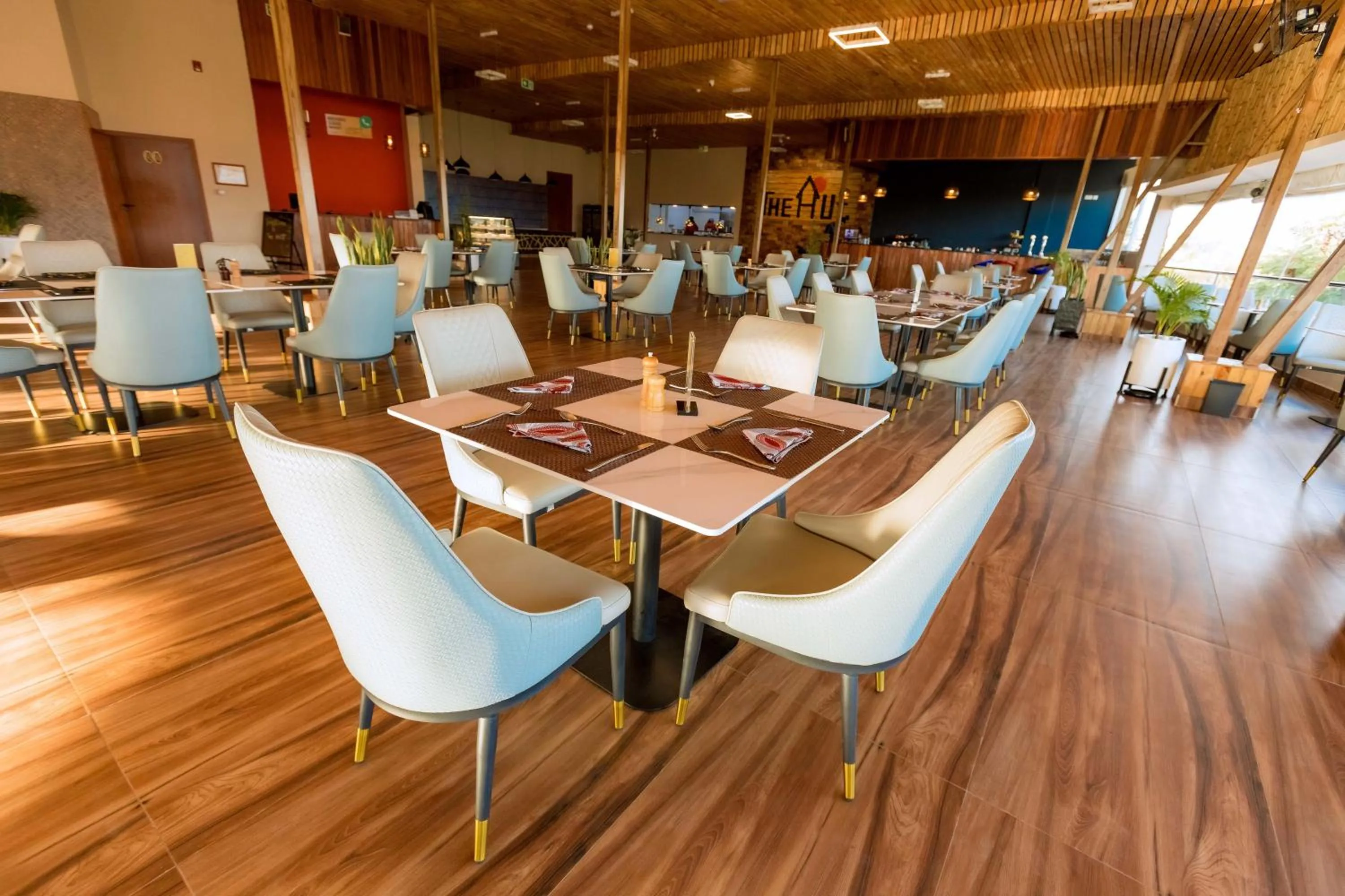 Restaurant/places to eat in The Hut Restaurant & Boutique Hotel