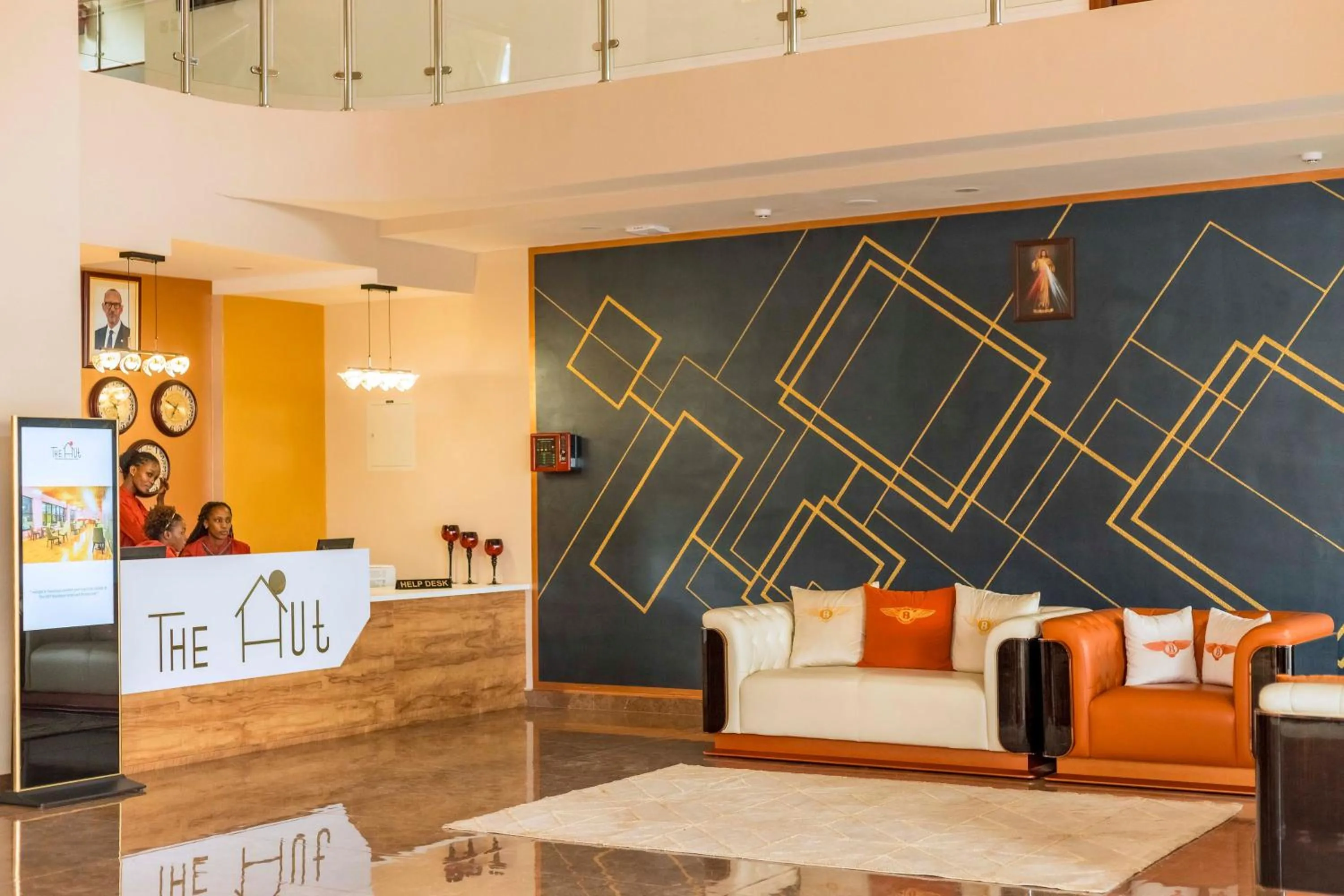 The Hut Restaurant & Boutique Hotel