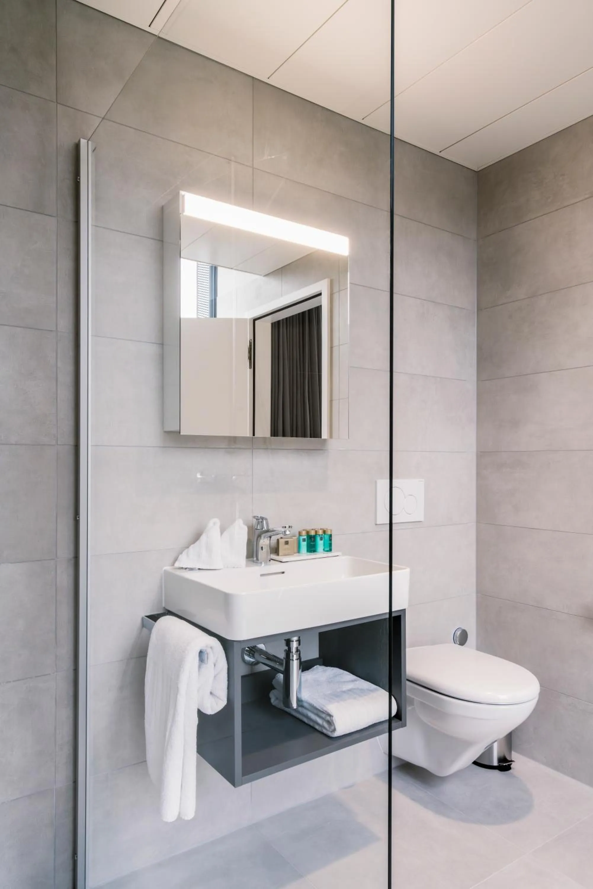 Bathroom in YParc Hôtel