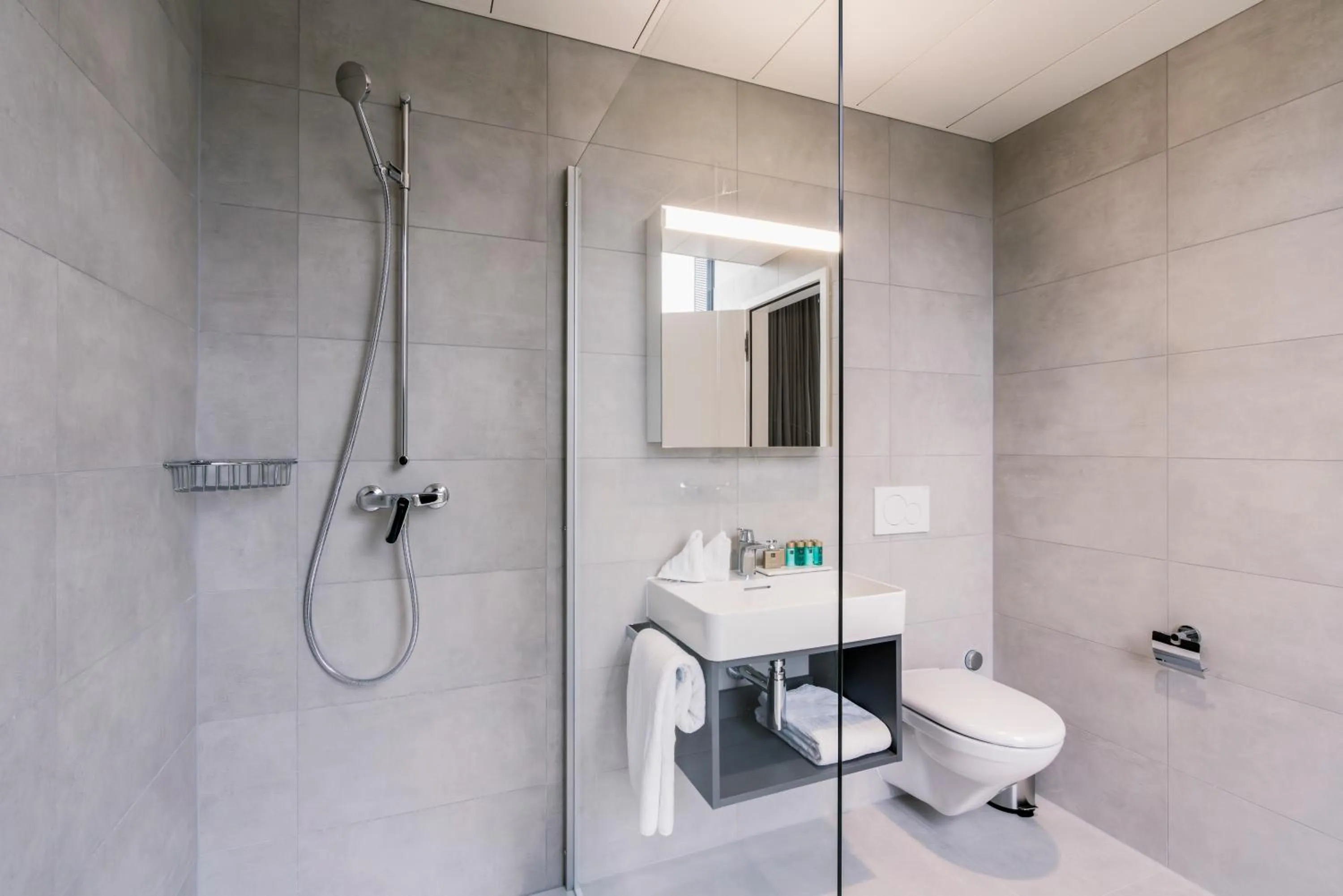 Bathroom in YParc Hôtel