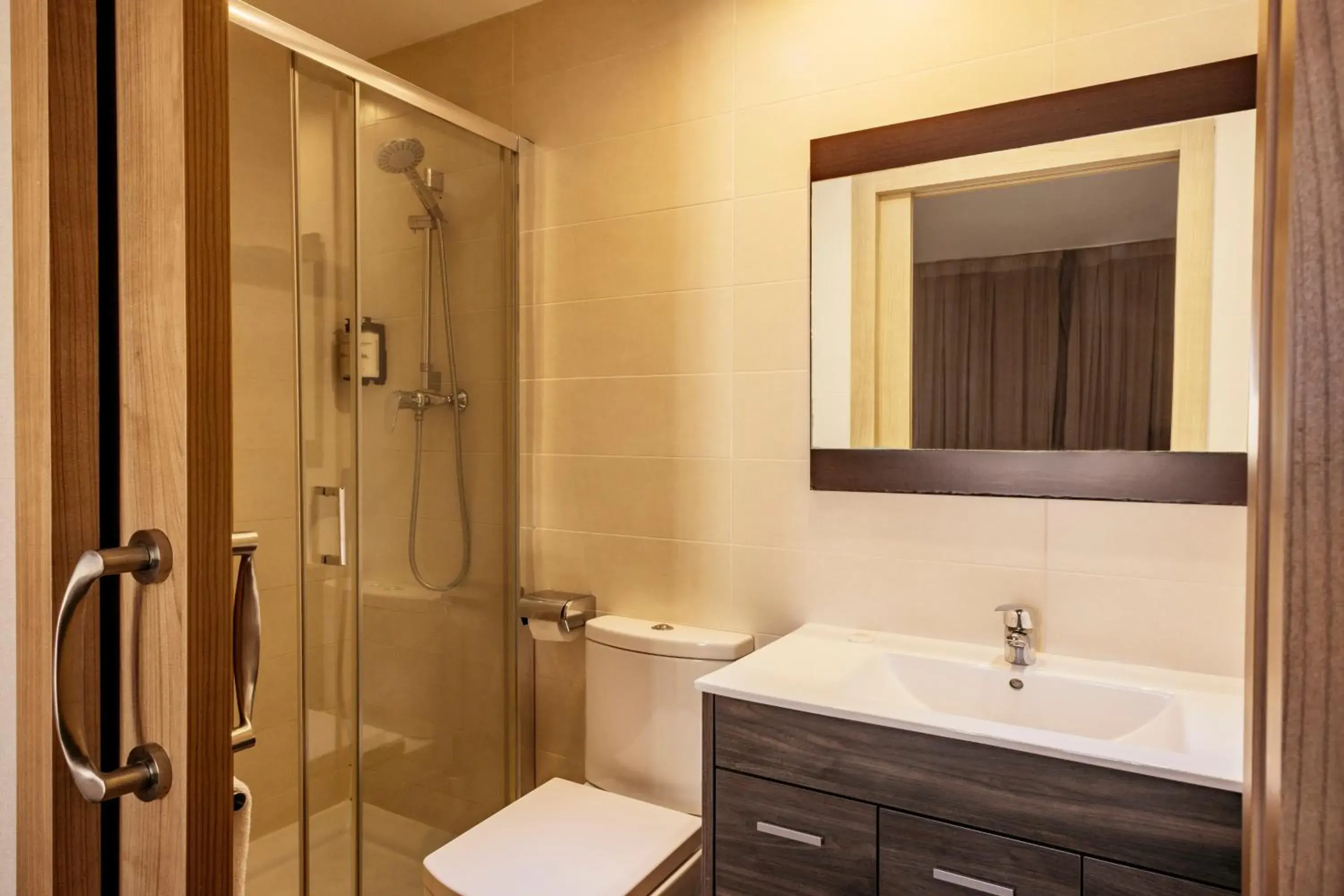 Bathroom in Barcelona Apartment Milà Bathroom in Barcelona Apartment Milà