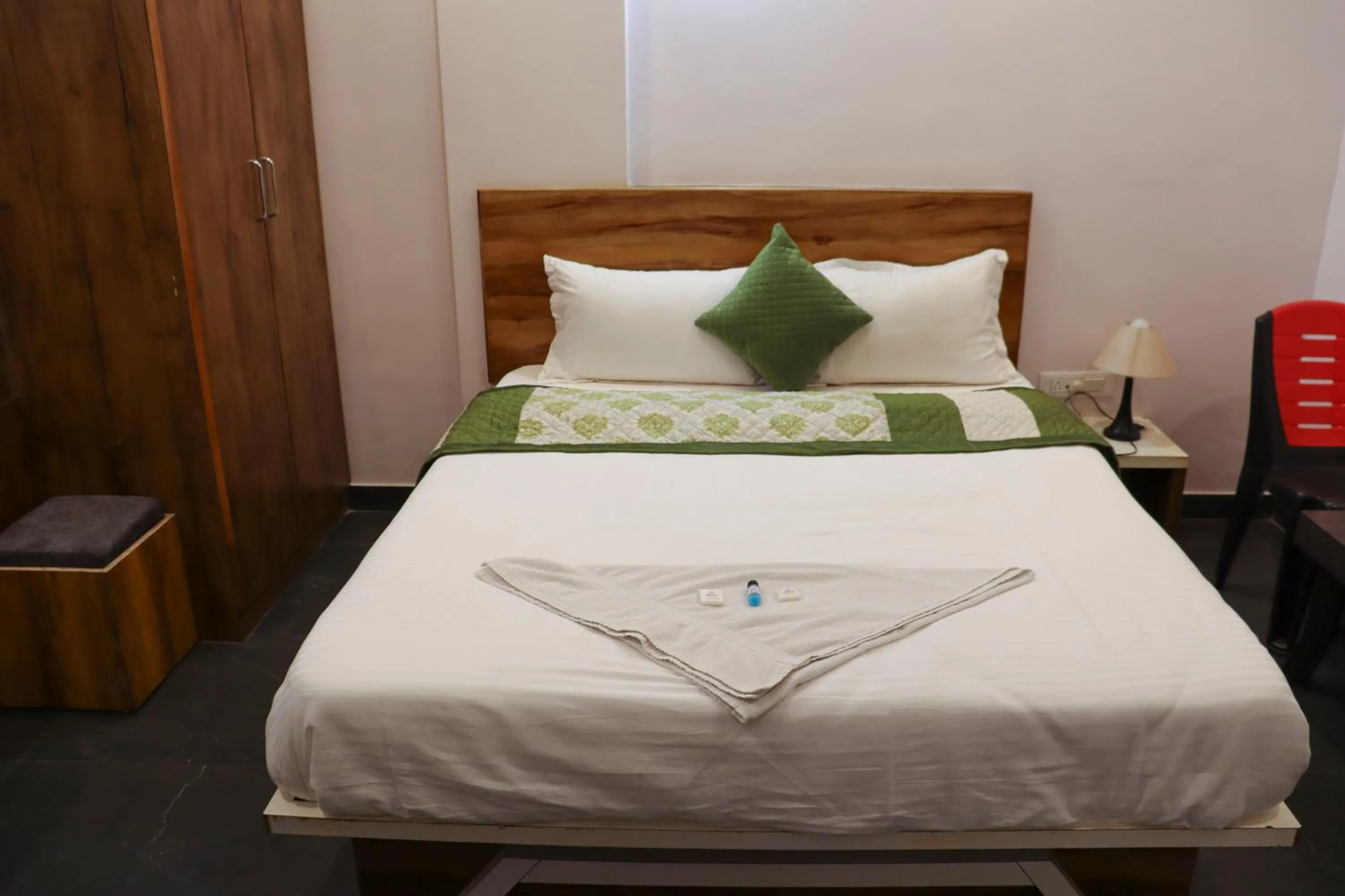 Bed in Hotel Garuda Executive Latur