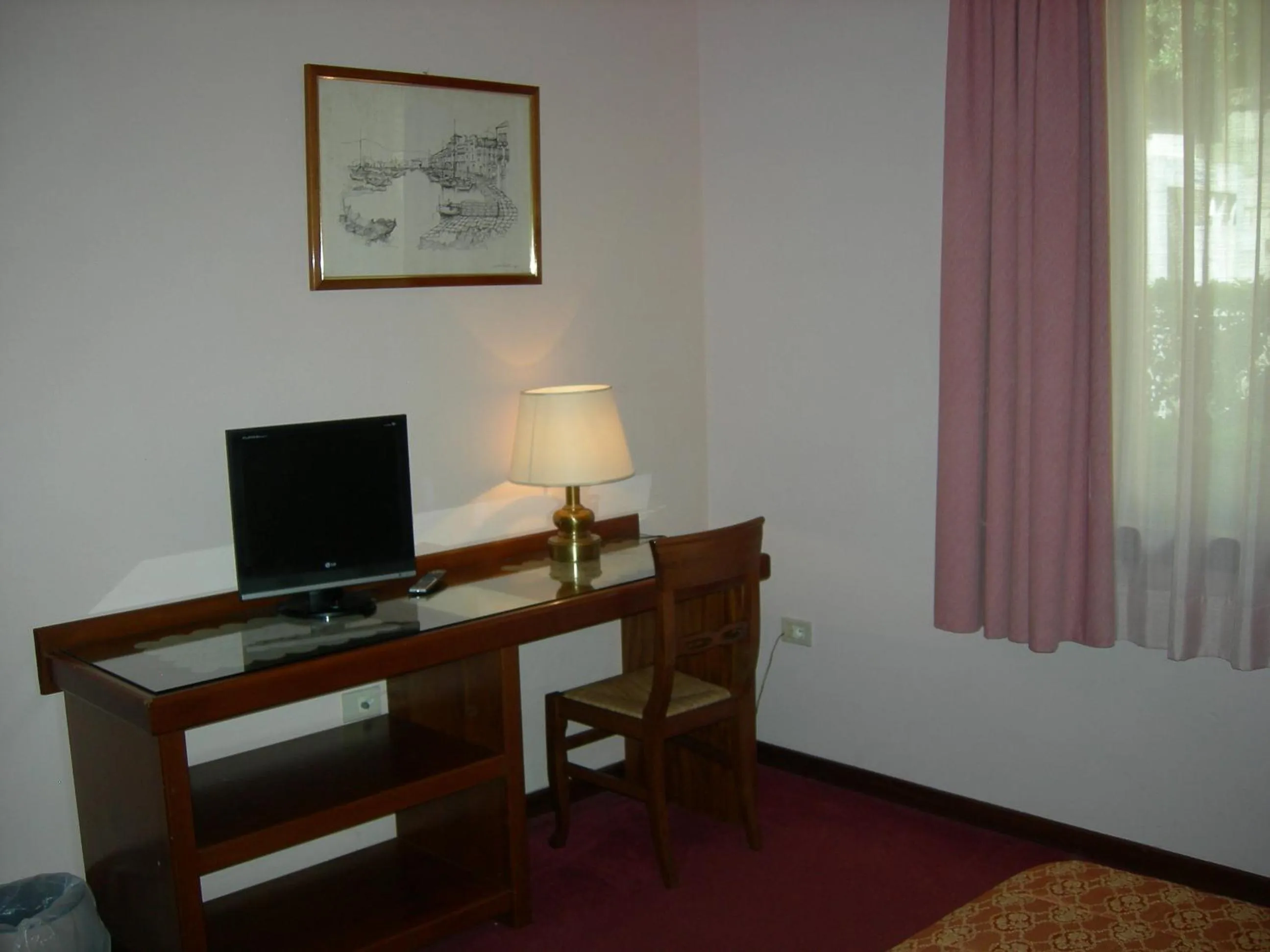 TV and multimedia in Albergo Santa Barbara