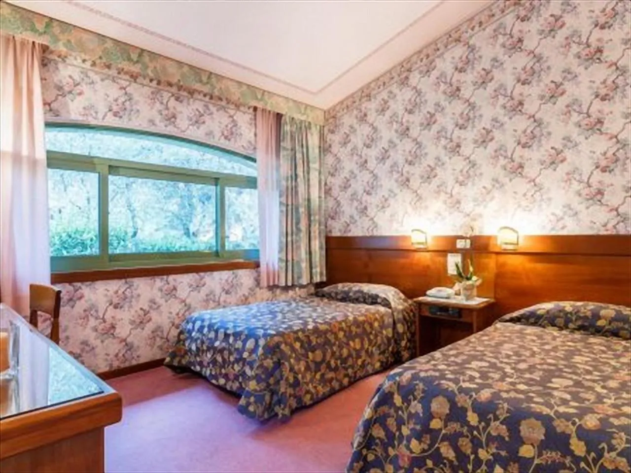 Bedroom, Bed in Albergo Santa Barbara