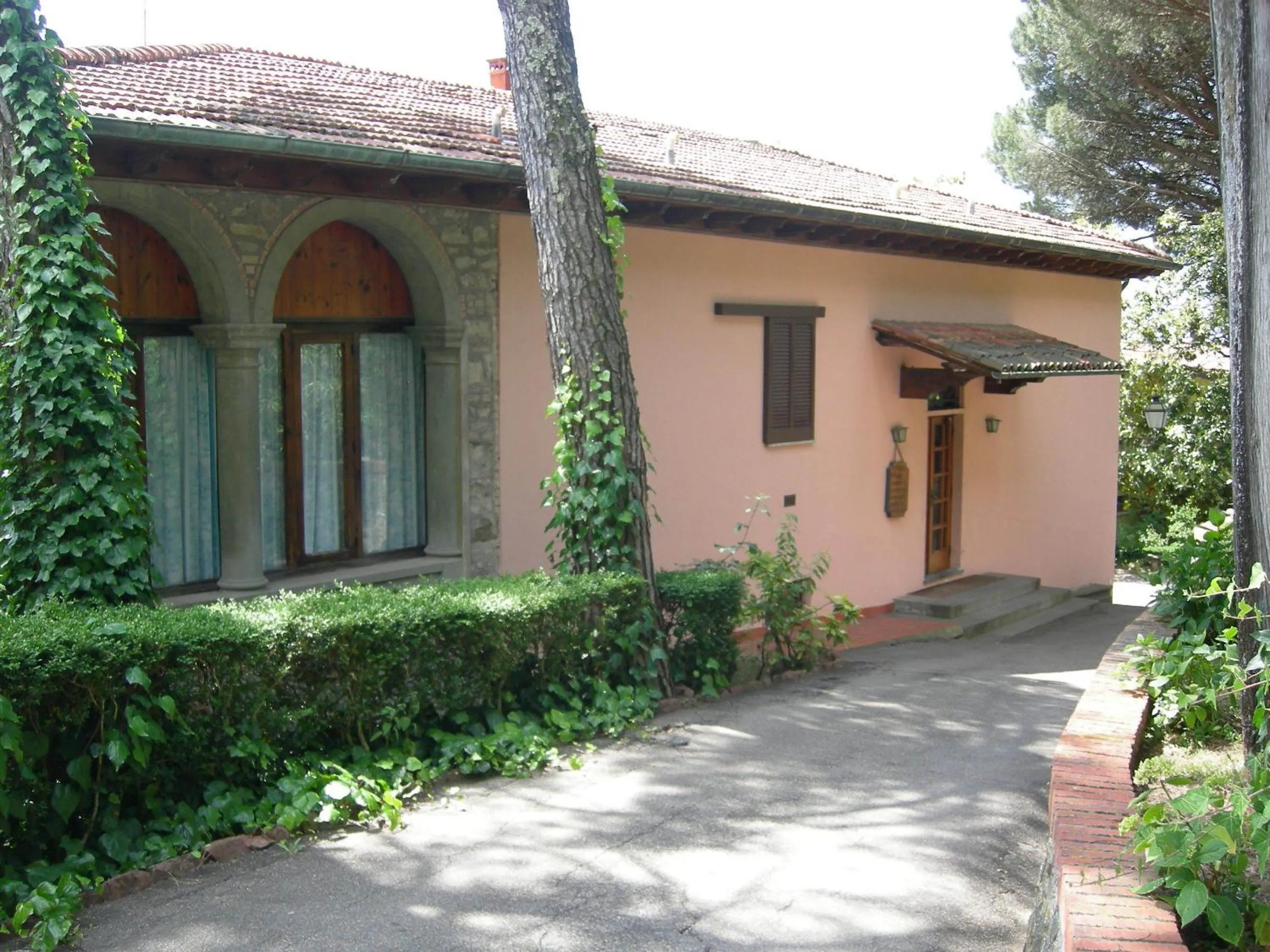Property building in Albergo Santa Barbara