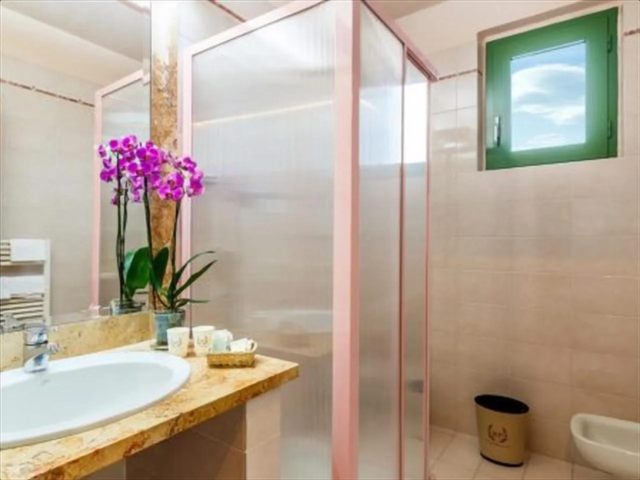 Bathroom in Albergo Santa Barbara