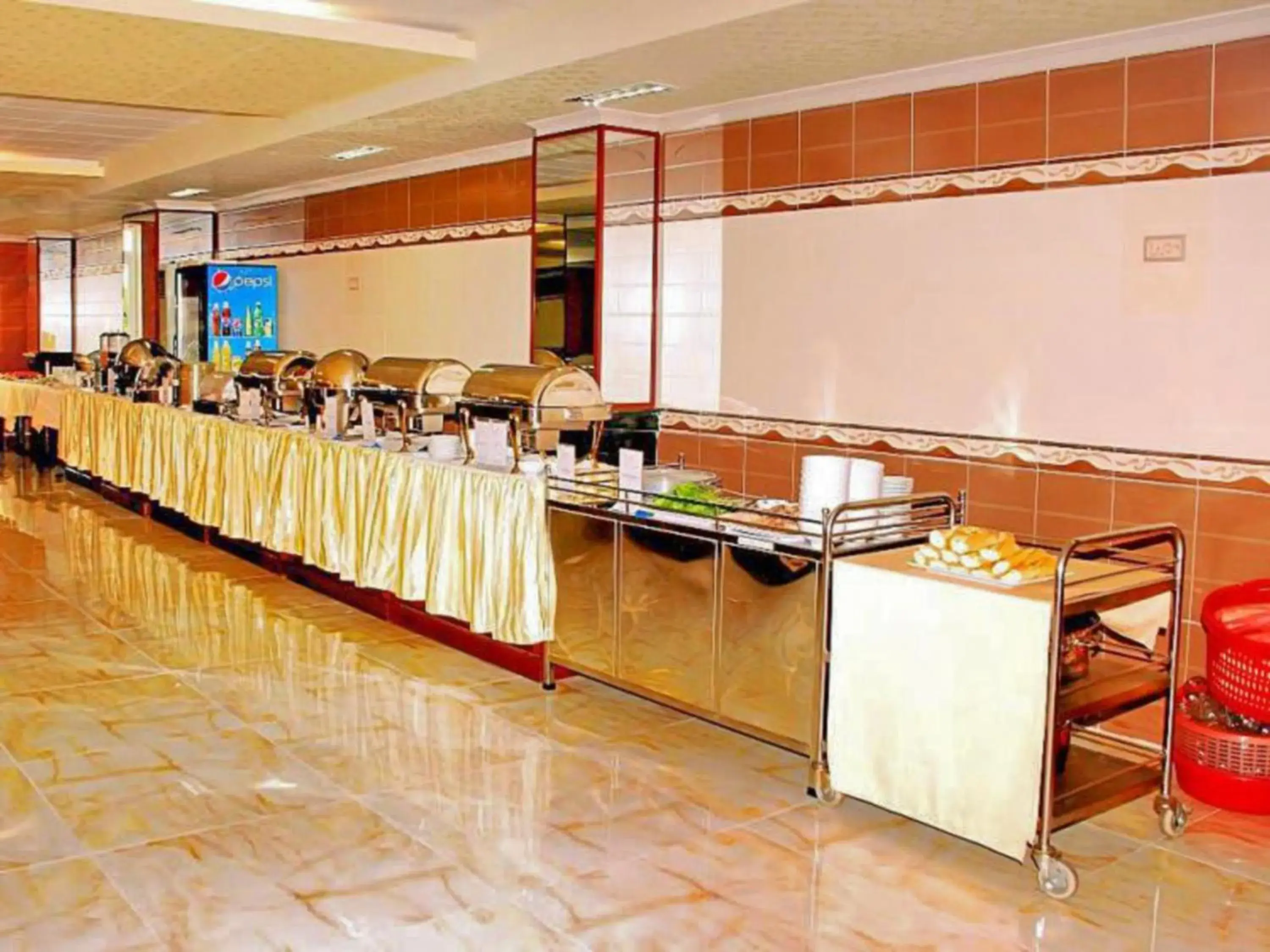 Restaurant/places to eat in Linh Phuong 8 Hotel - 24 hours stay Restaurant/places to eat in Linh Phuong 8 Hotel - 24 hours stay